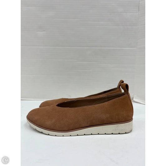 Shoes Flats By Eileen Fisher In Tan, Size: 6.5