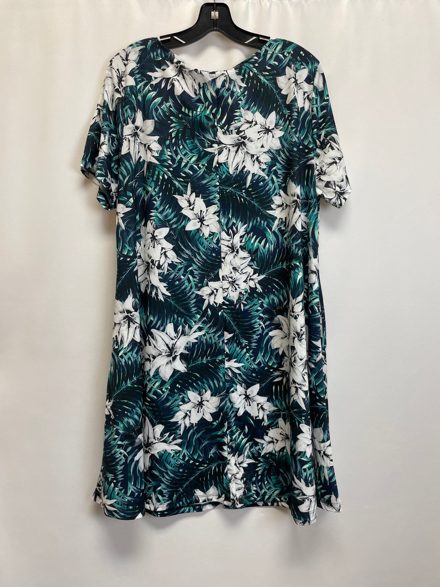 Dress Casual Midi By Yelete  Size: 3x