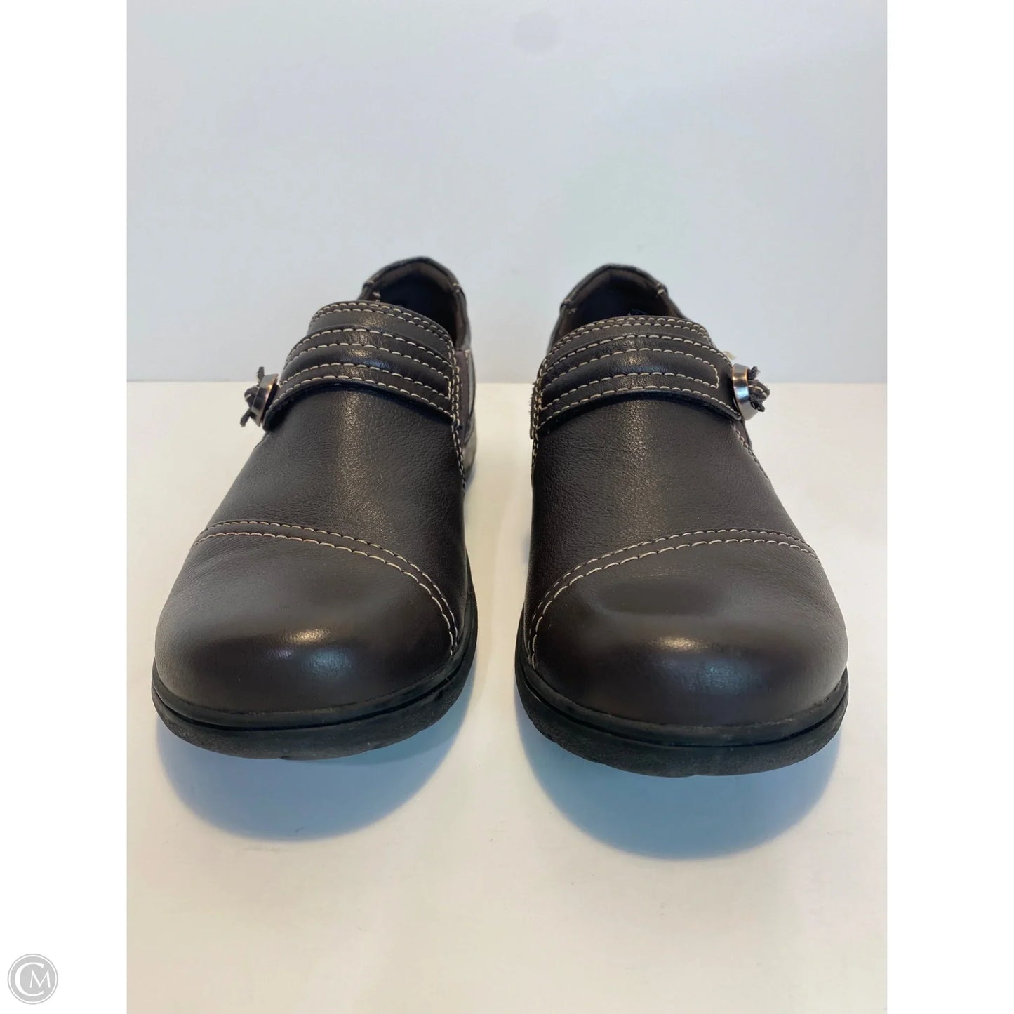 Shoes Flats By Clarks In Brown: Size 8