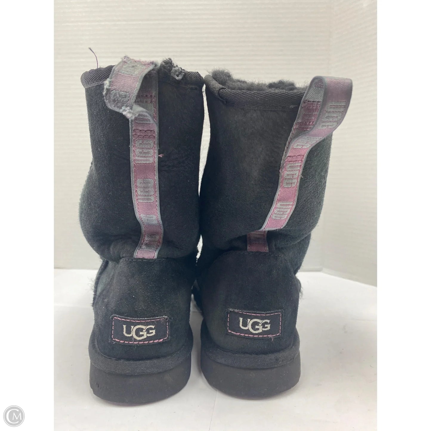 Boots Designer By Ugg In Black, Size: 8