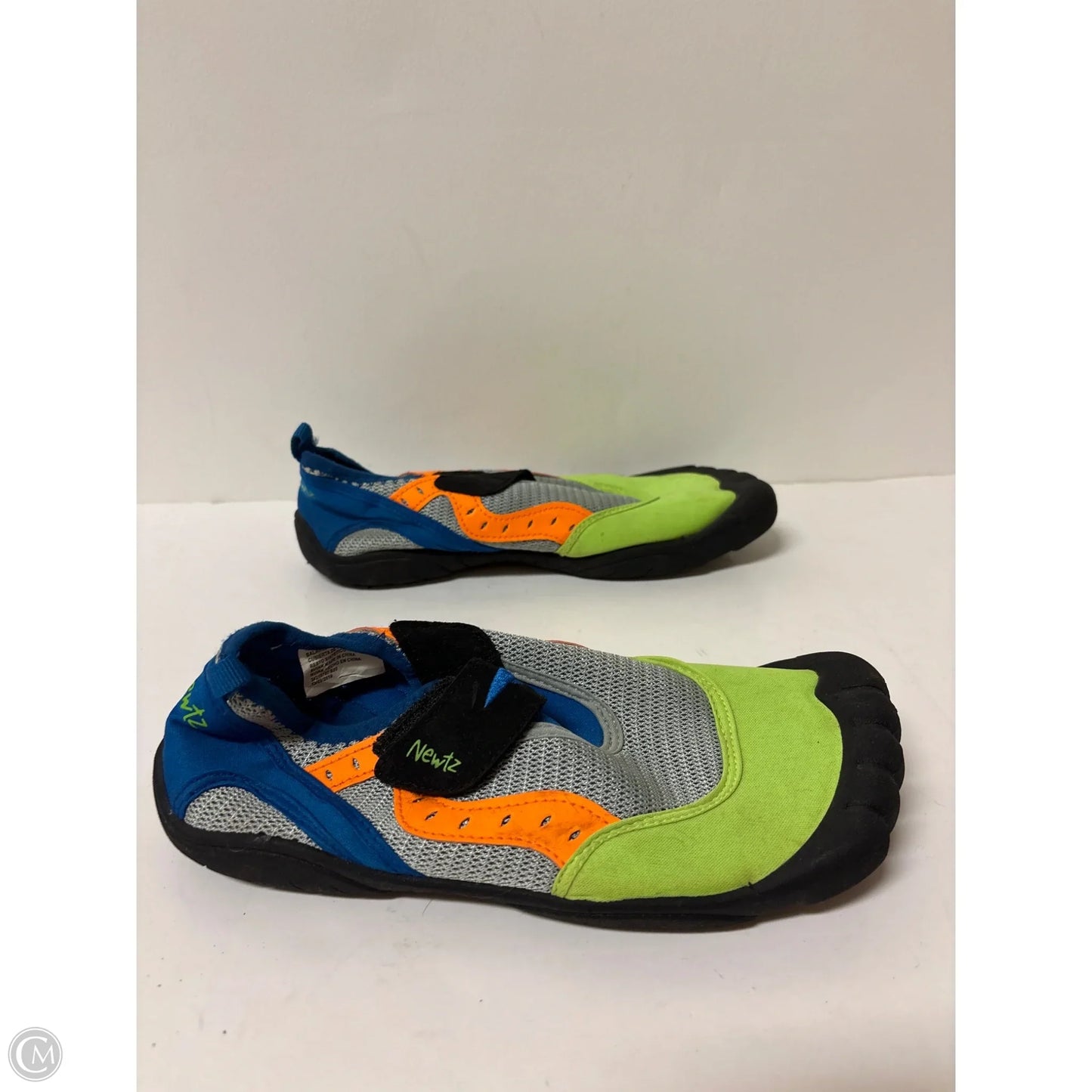 Shoes Flats By Clothes Mentor In Green, Size: 6