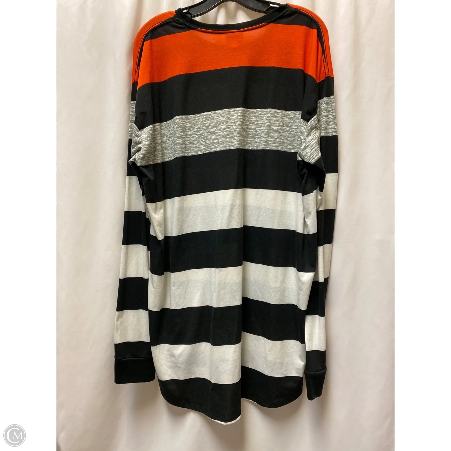 Top Long Sleeve By Lularoe In Black & White, Size: 2x