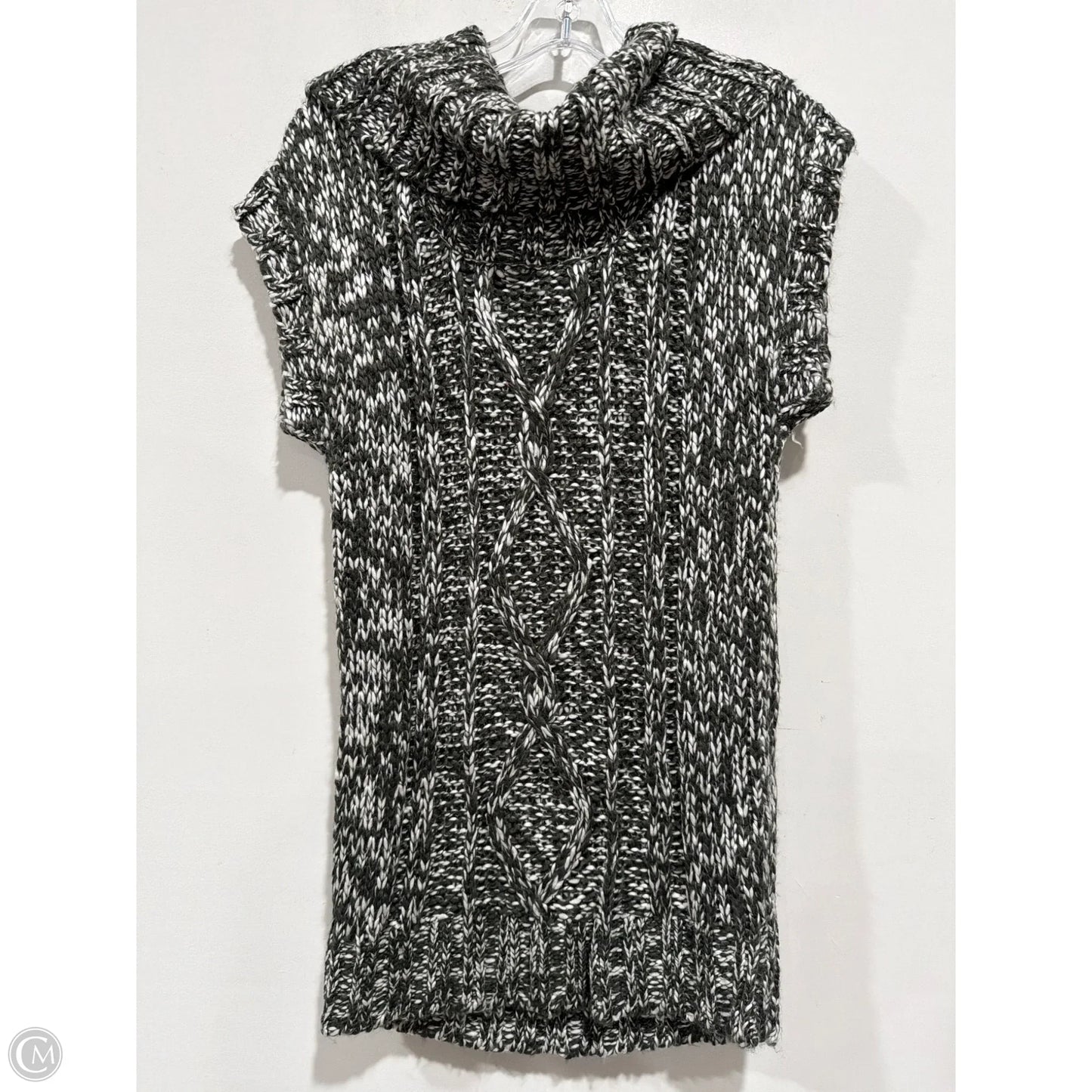 Sweater By Mudd In Grey, Size: L