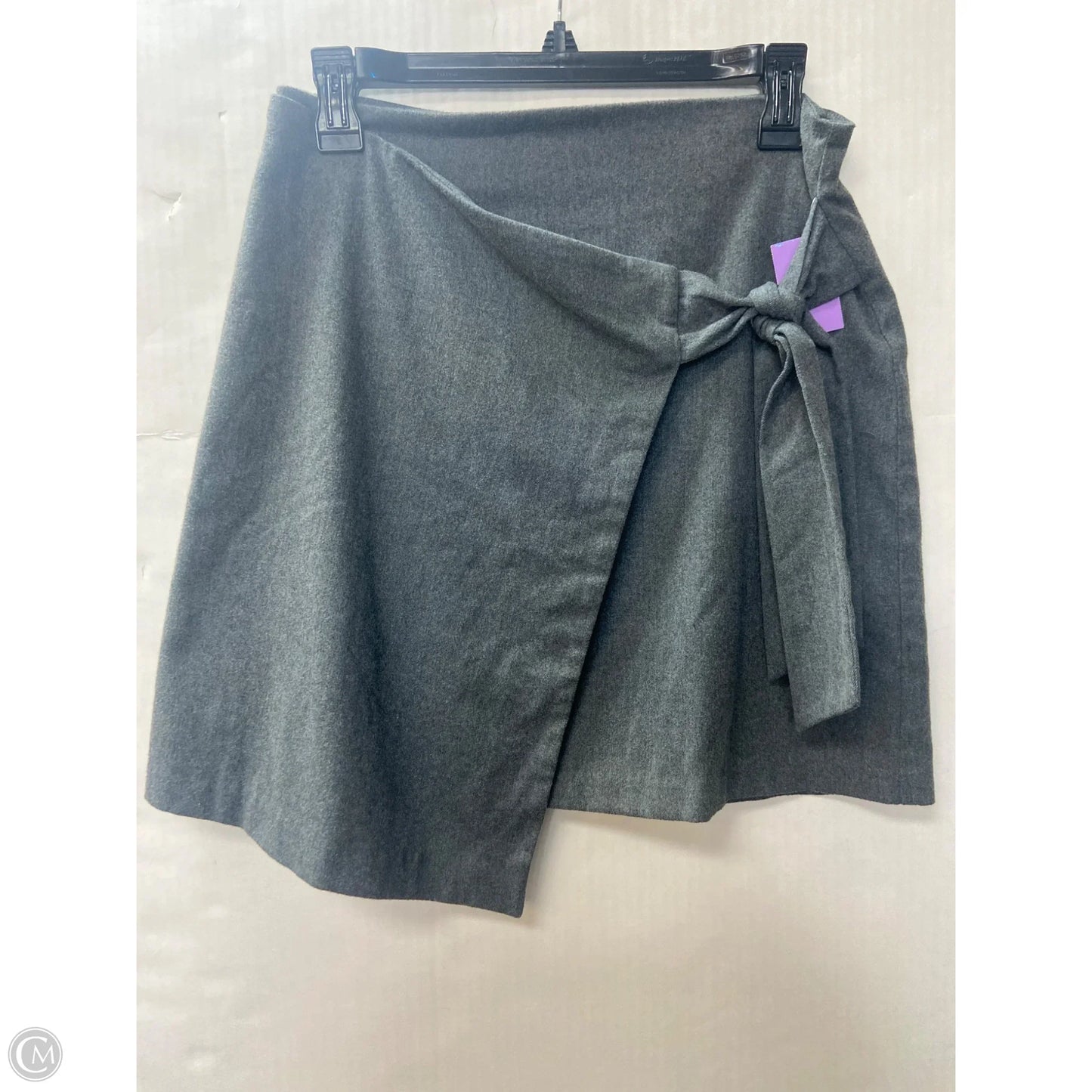 Skirt Mini & Short By Banana Republic In Grey, Size: 2