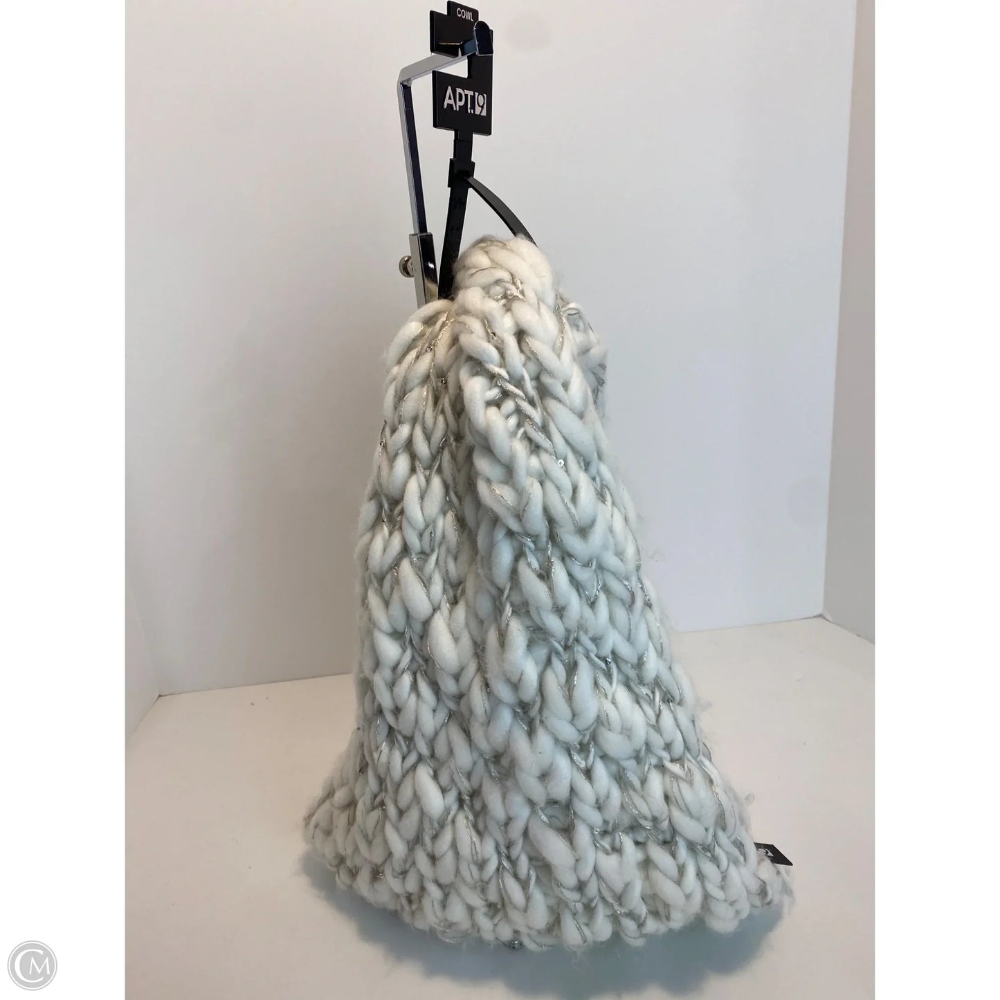 Scarf Infinity By Apt 9