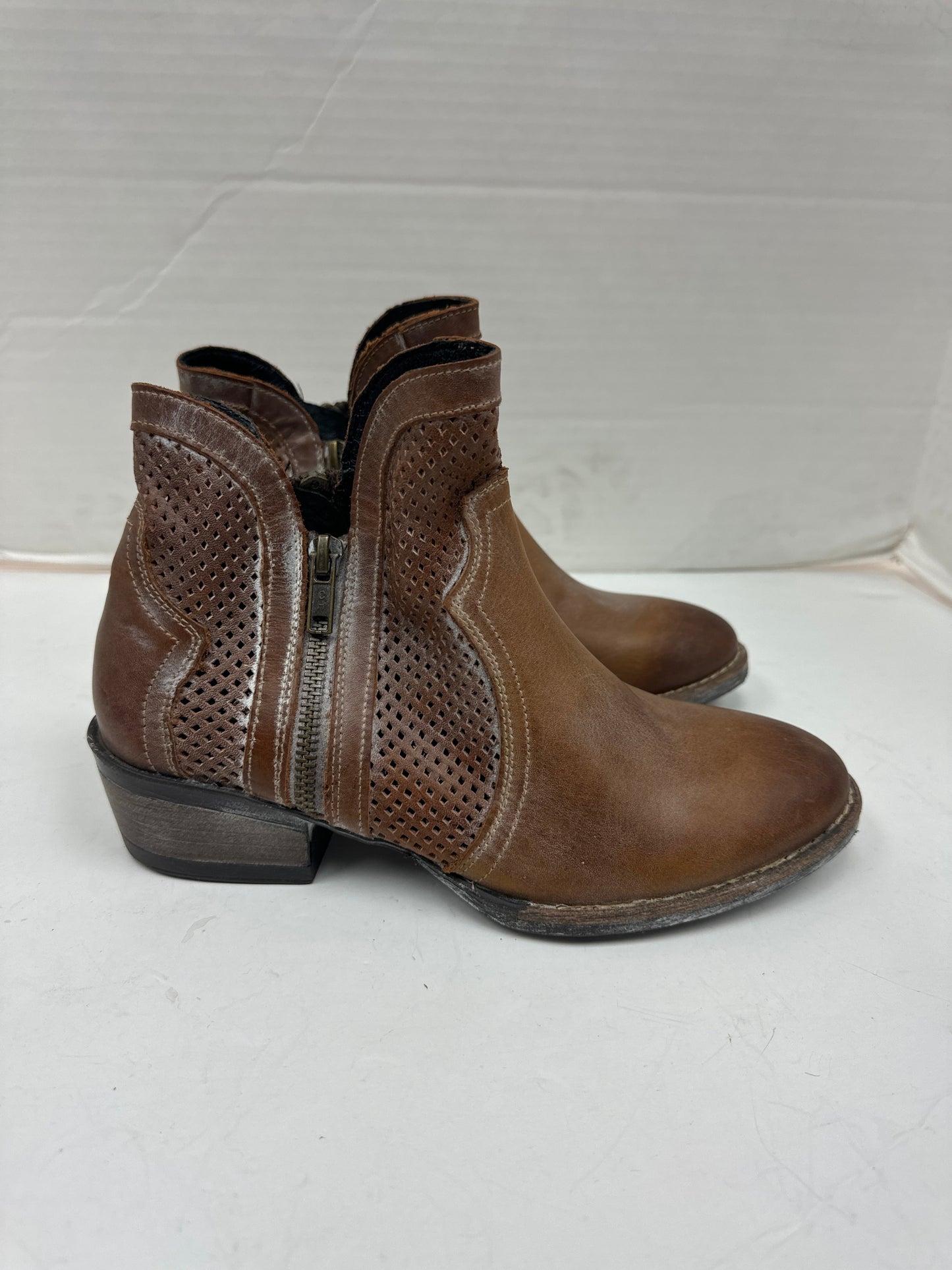 Boots Western By Cmc In Brown, Size: 7