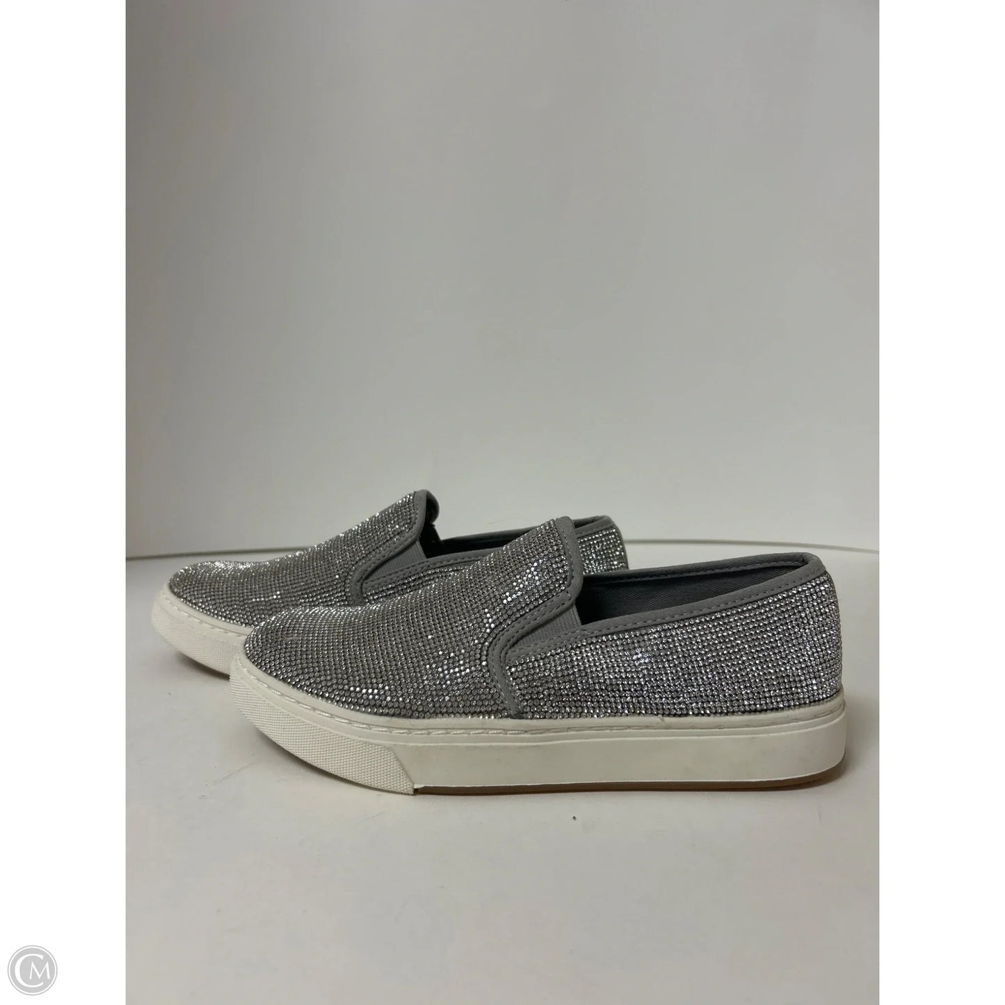 Shoes Flats By Steve Madden In Silver, Size: 7