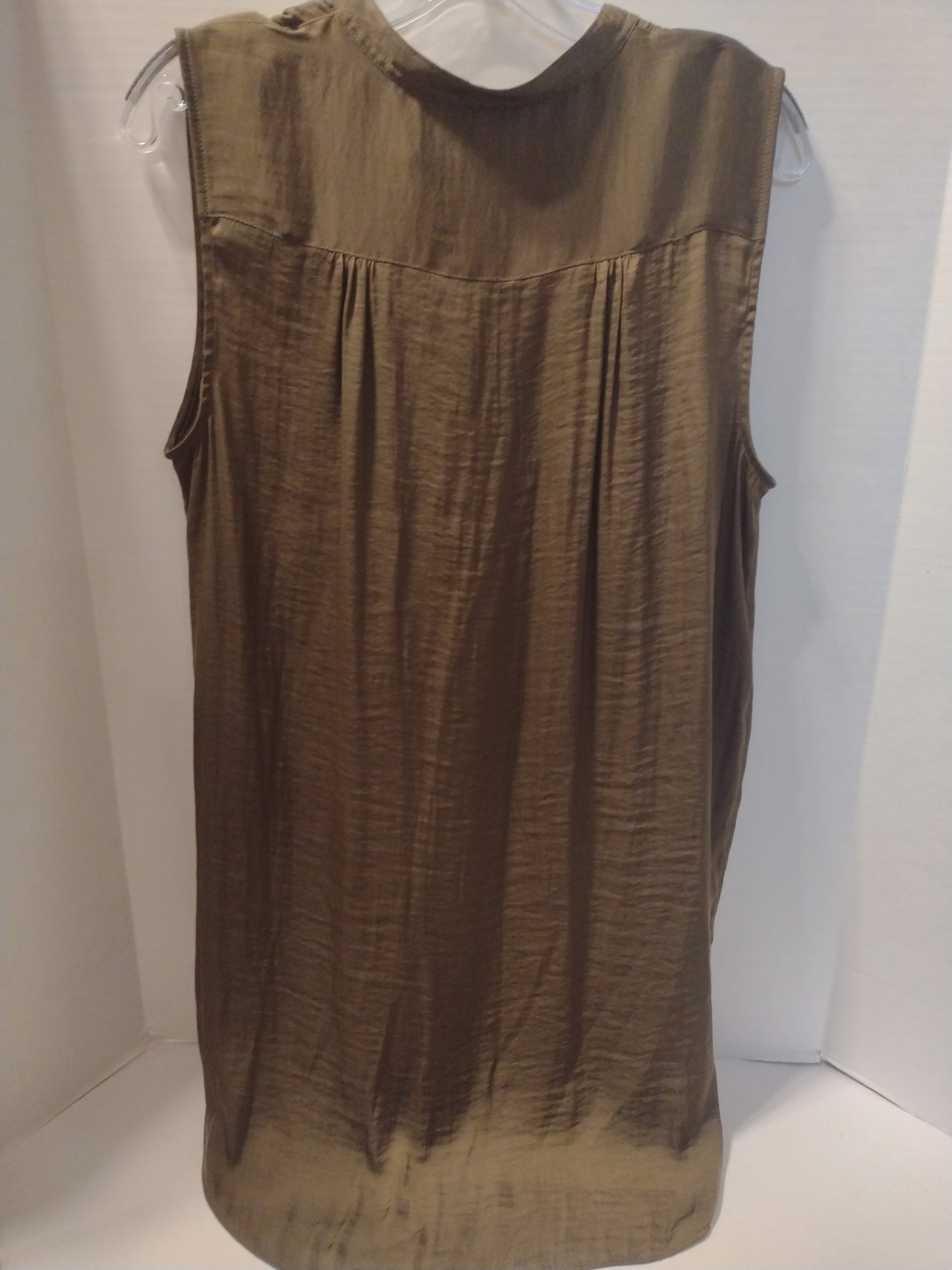 Top Sleeveless By Vince Camuto  Size: M