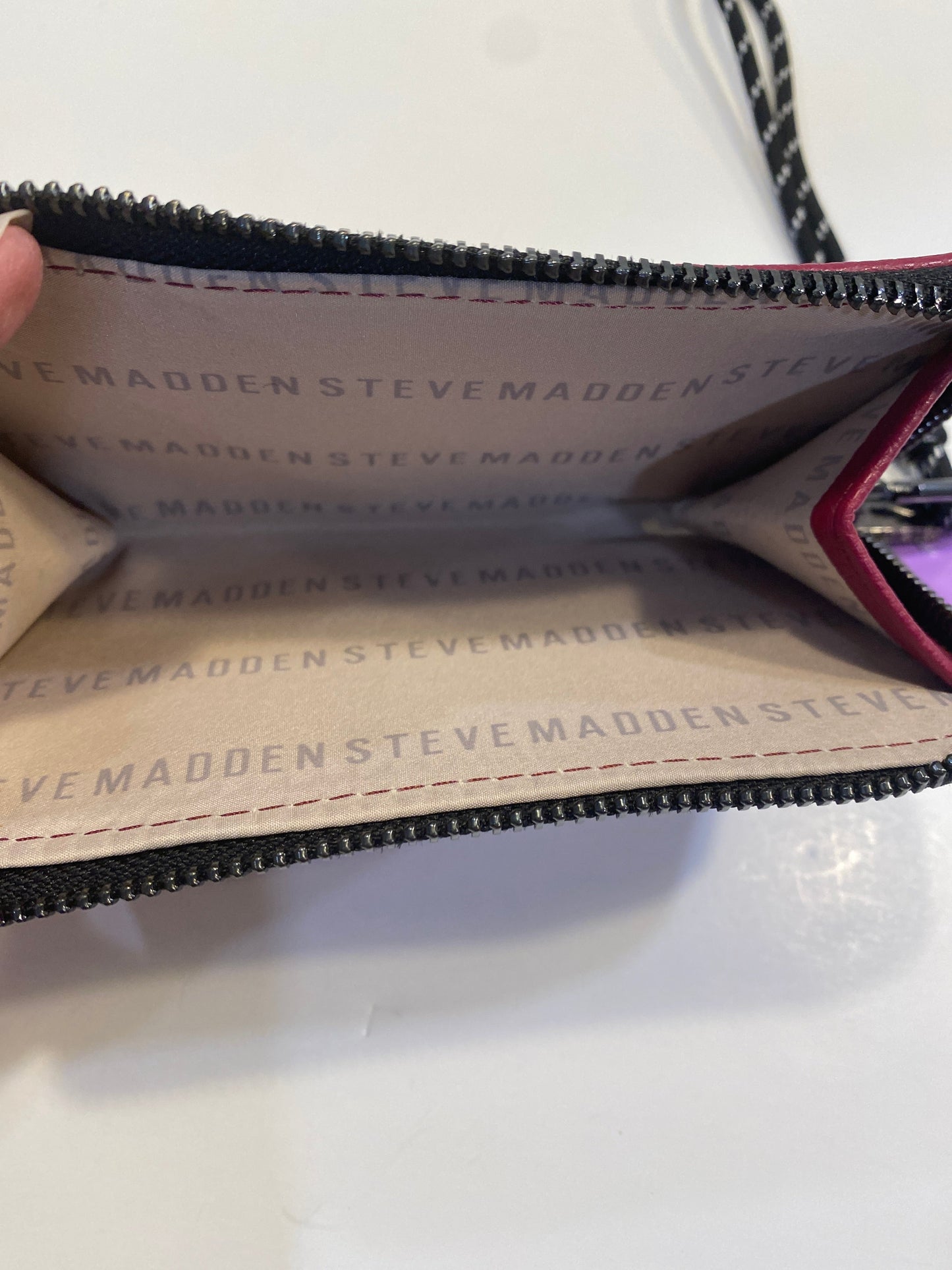 Wallet Steve Madden, Size Medium