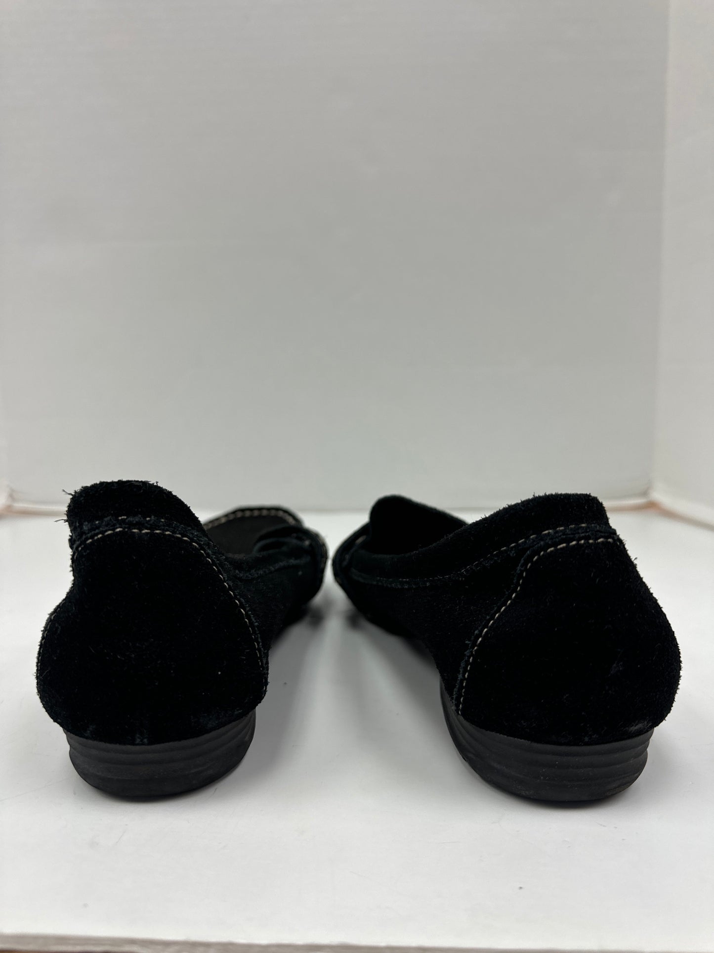 Black Shoes Flats Bare Traps, Size 7.5