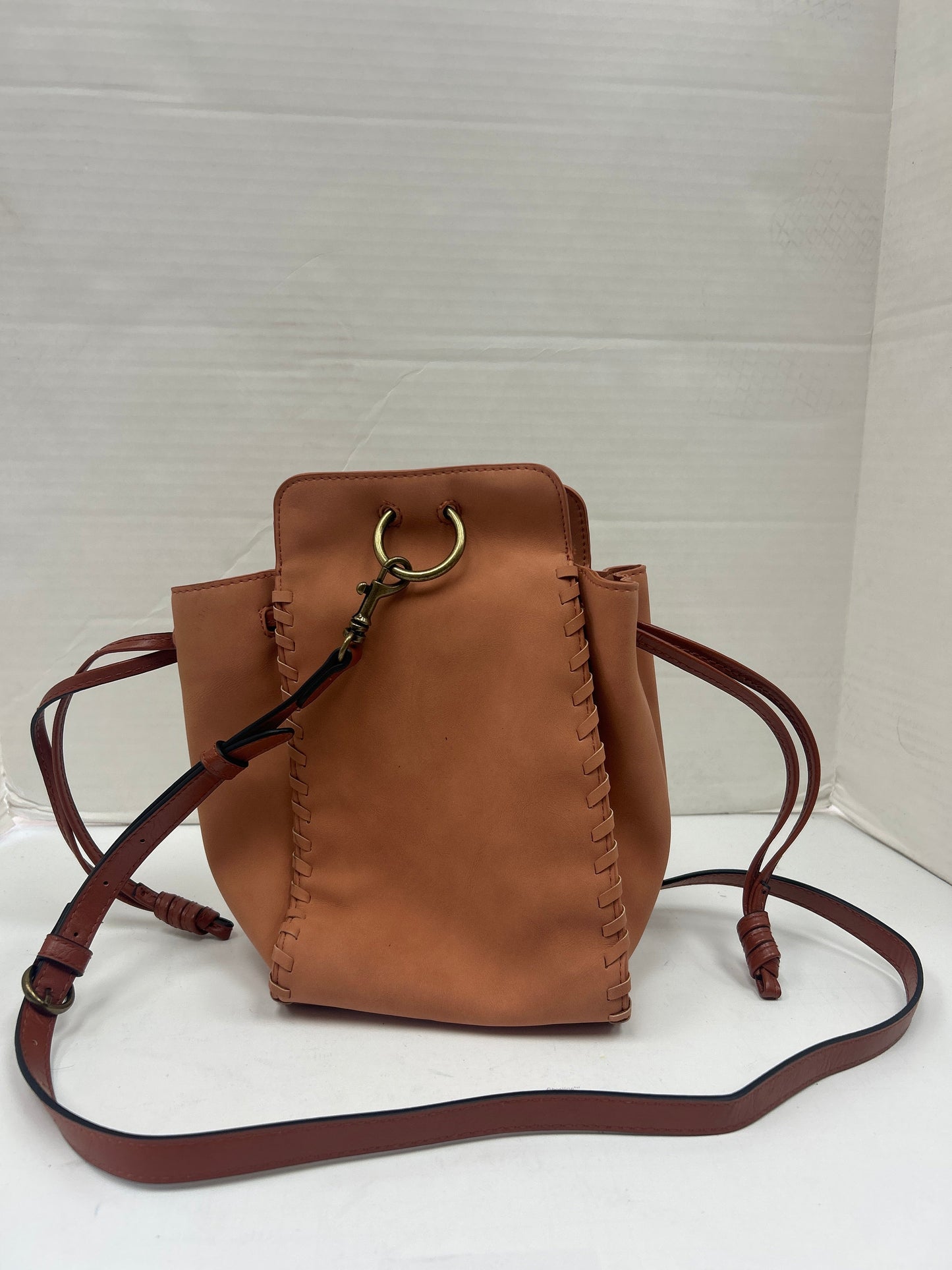 Crossbody By Universal Thread, Size: Small