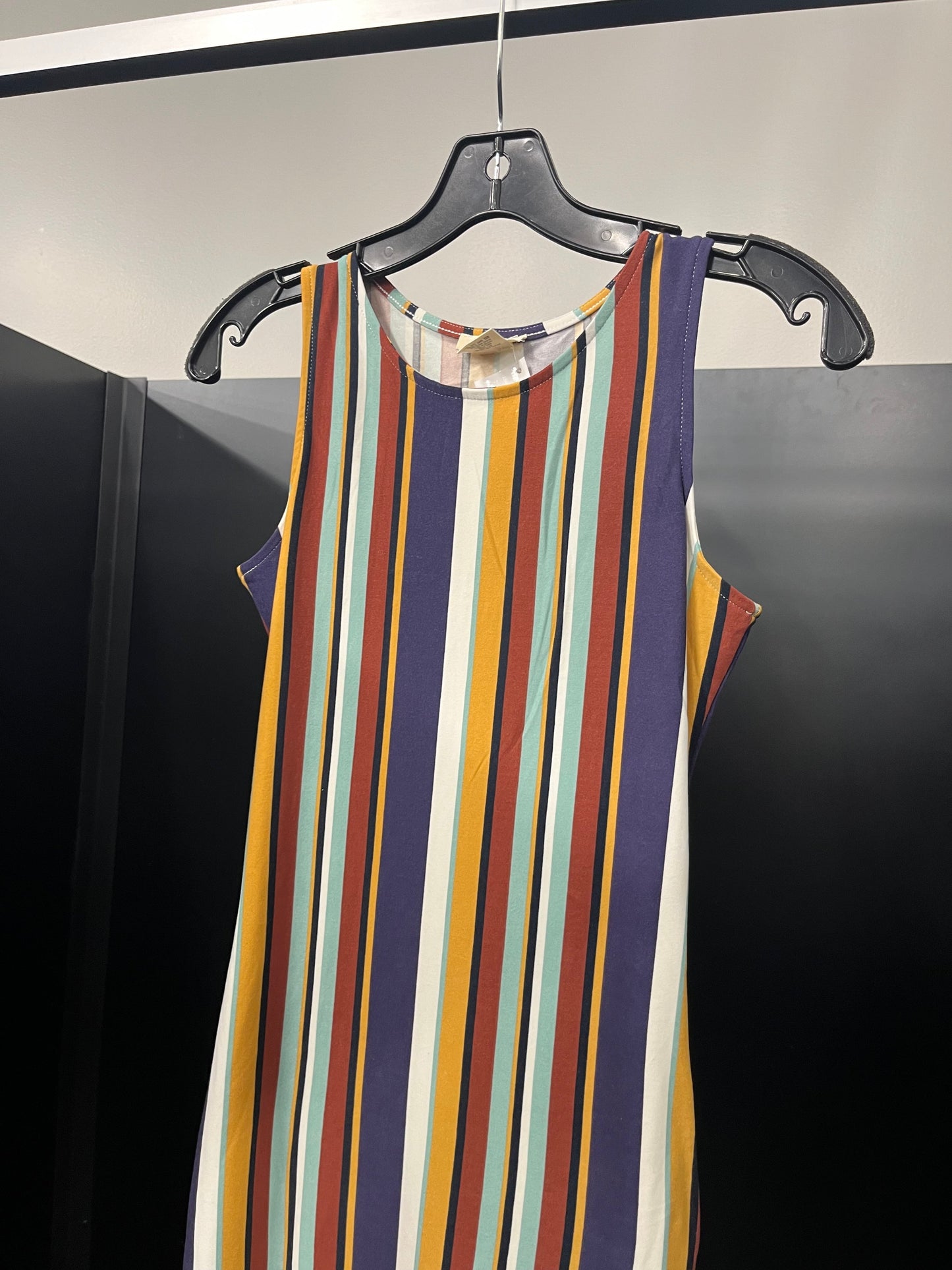 Dress Casual Midi By Yelete  Size: S