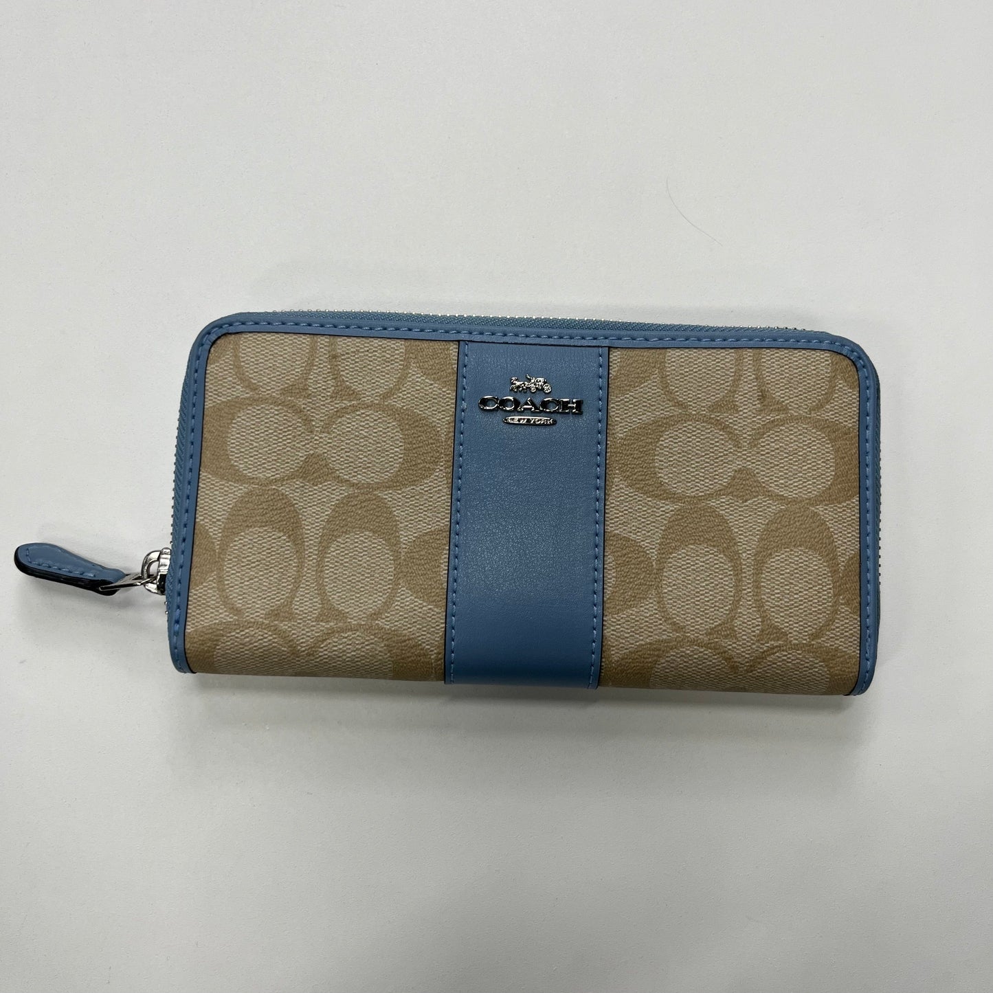 Wallet Coach, Size Large