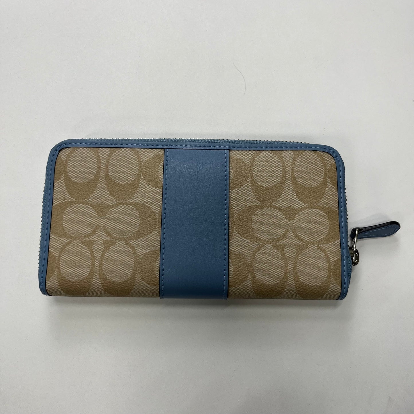 Wallet Coach, Size Large