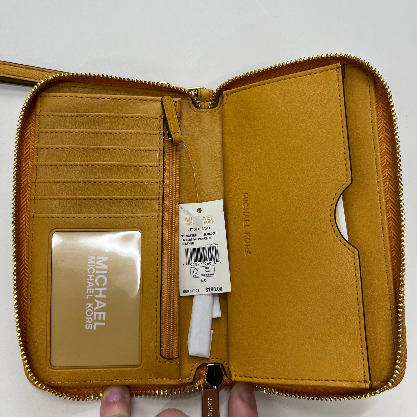 Wristlet Michael Kors NWT, Size Medium