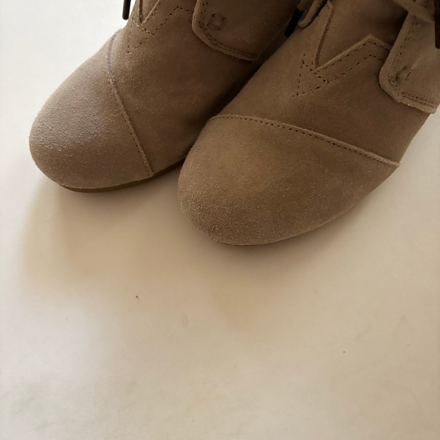 Boots Ankle Heels By Toms In Taupe, Size: 8