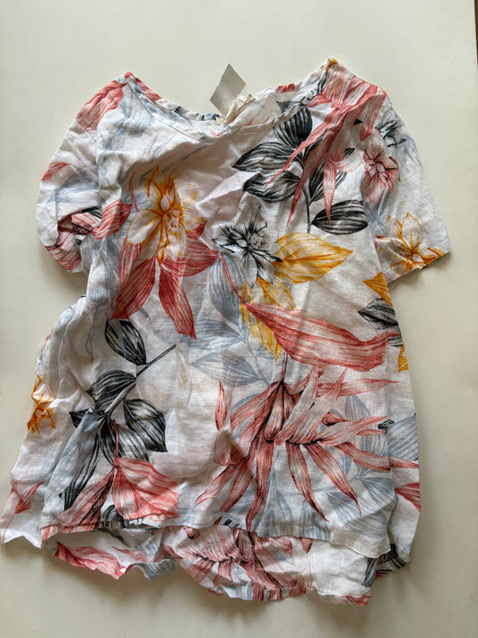 Top Short Sleeve By C And C In Floral Print, Size: 1x