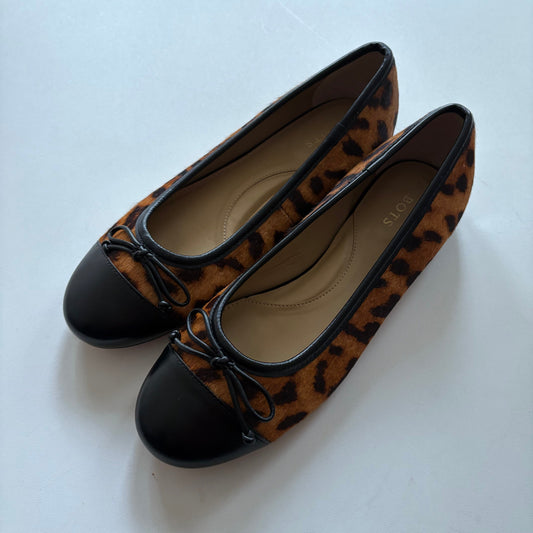 Shoes Flats By Talbots In Animal Print, Size: 7