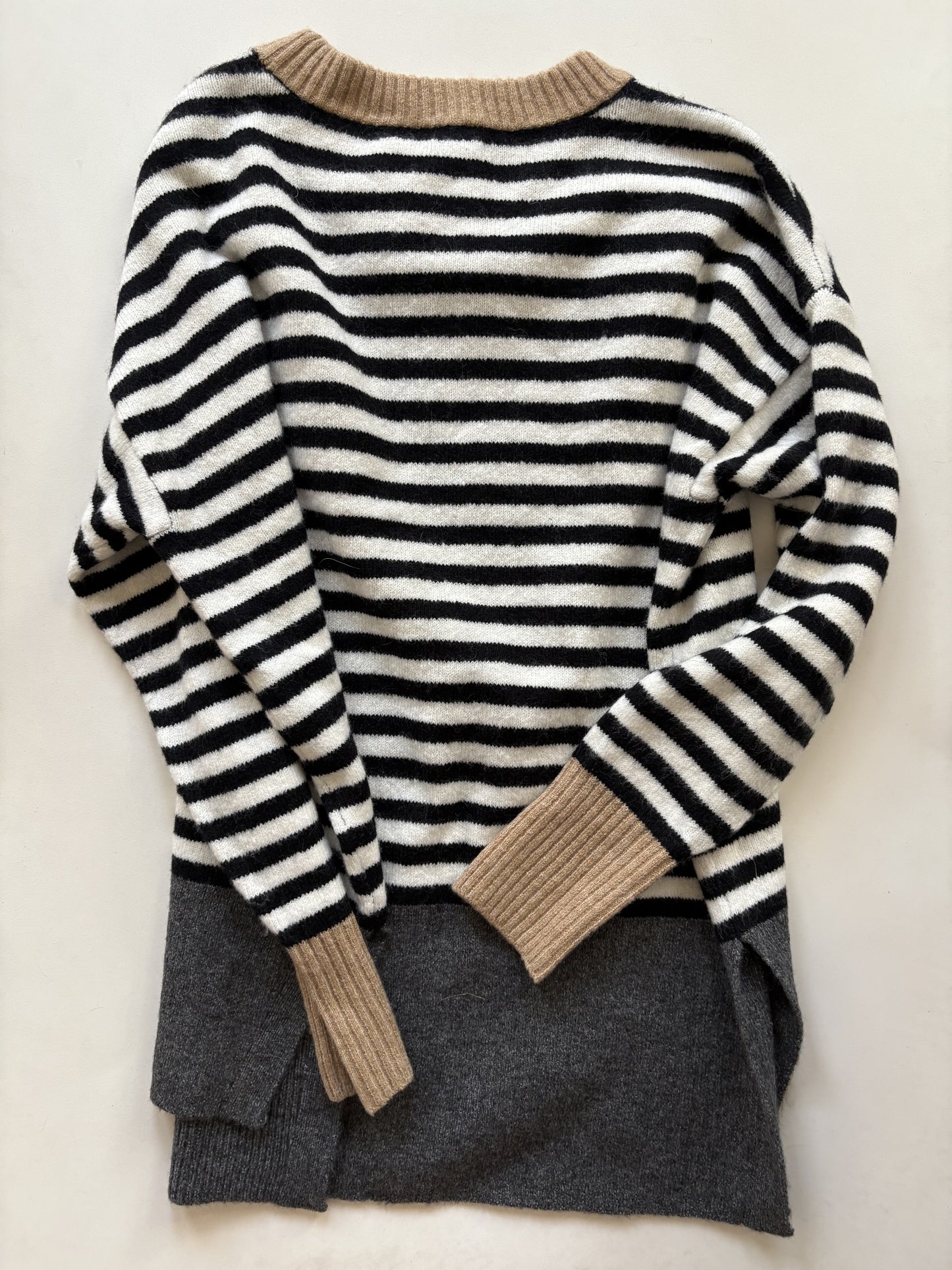 Sweater By Vince Camuto  Size: Xs
