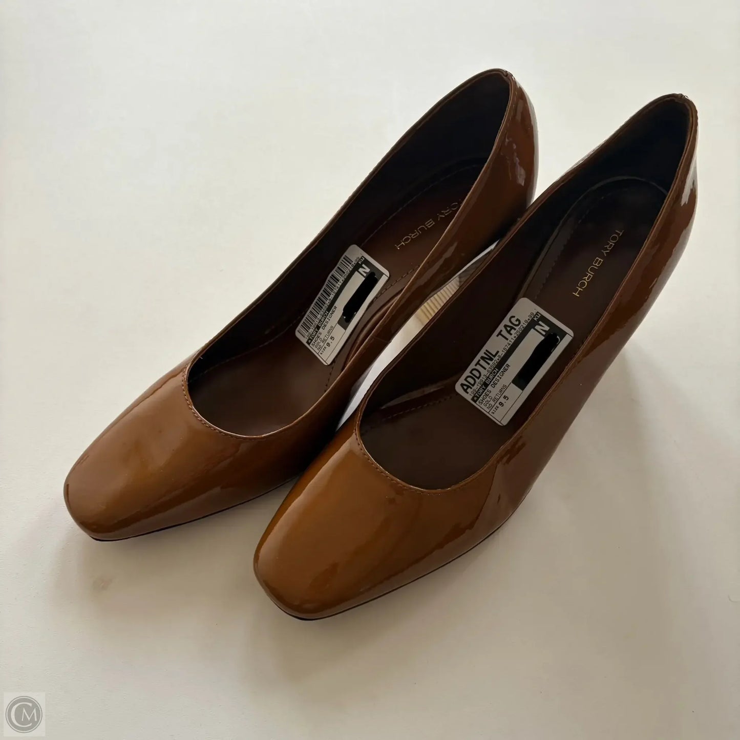 Shoes Designer By Tory Burch In Gold, Size: 9.5