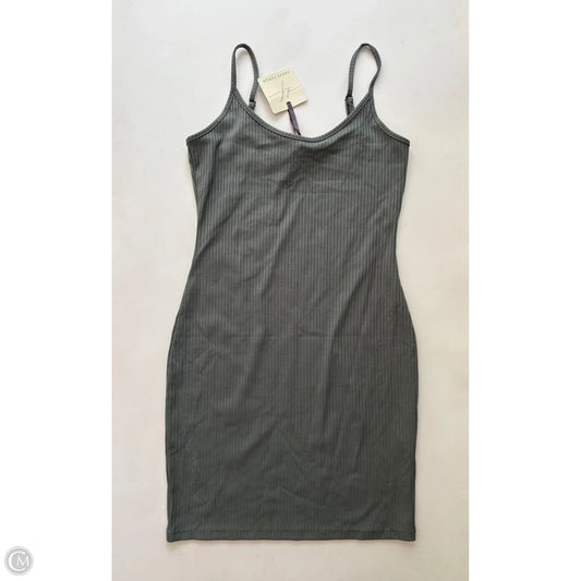 Dress Casual Short By Dress Forum In Green, Size: S