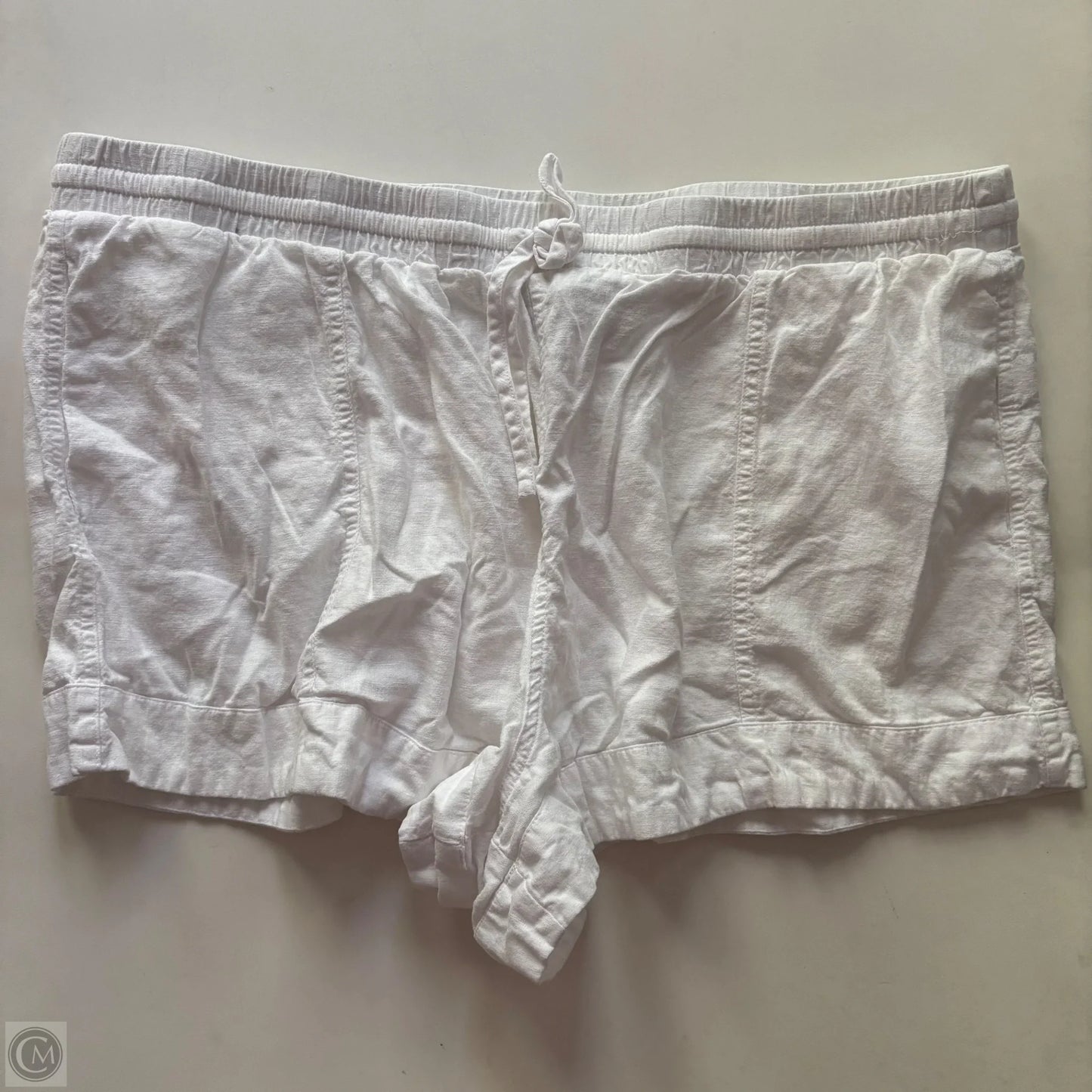 Shorts By Universal Thread In White, Size: 1x