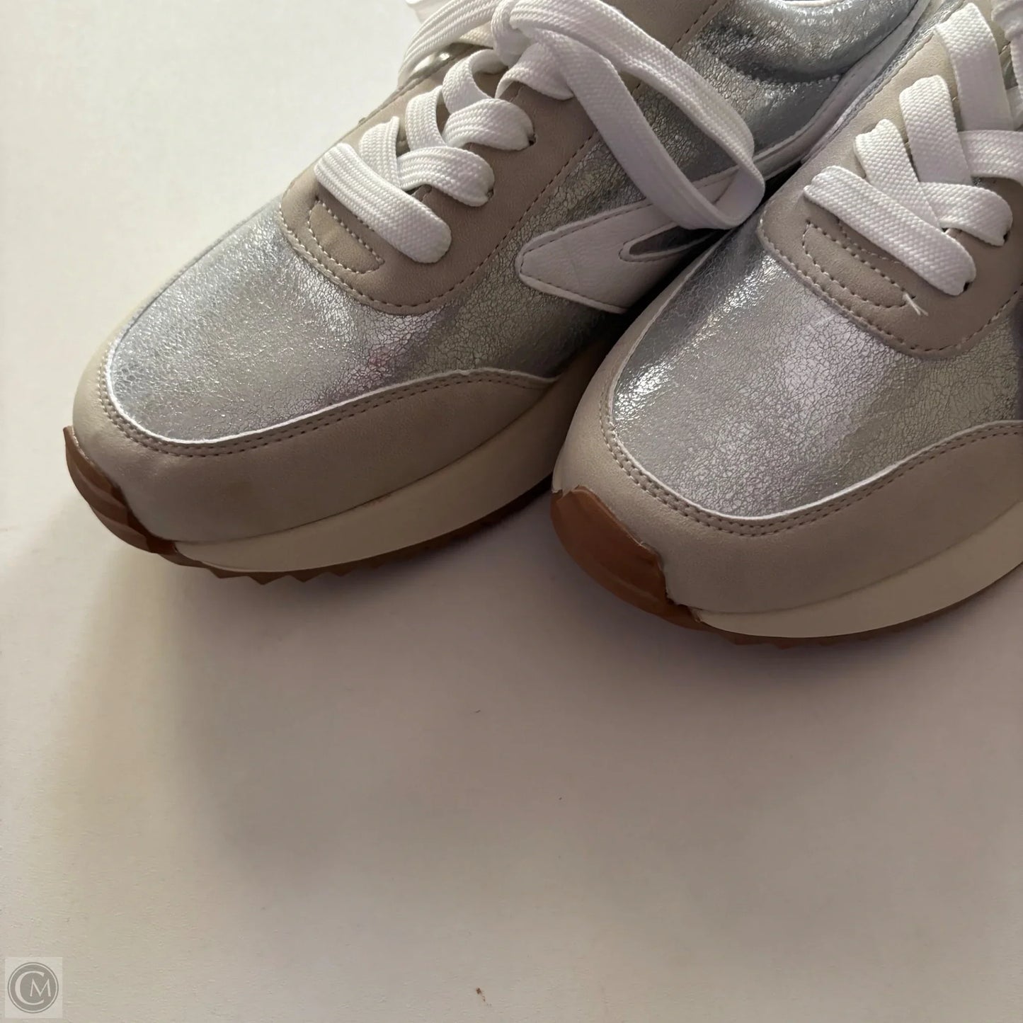 Shoes Athletic By Dolce Vita In Silver, Size: 8.5