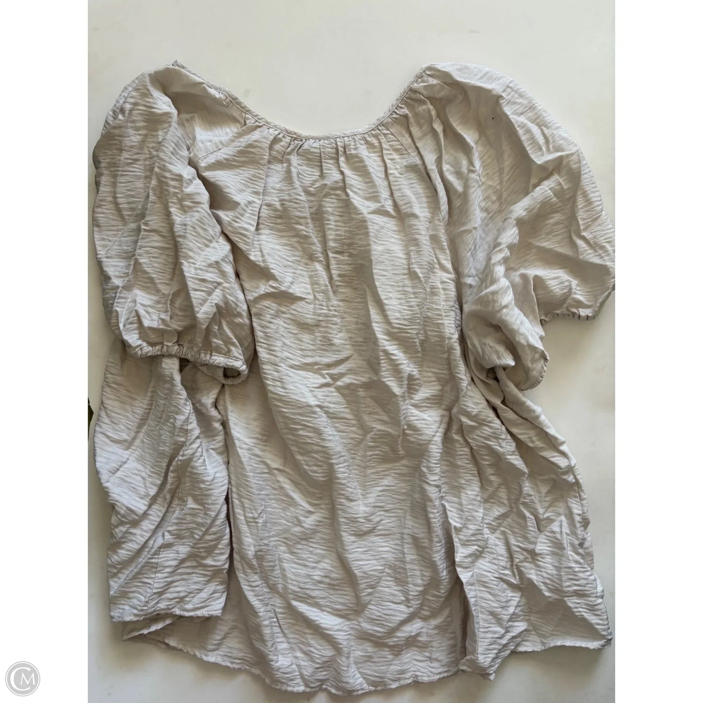 Top Short Sleeve By Ava & Viv In Cream, Size: 2x