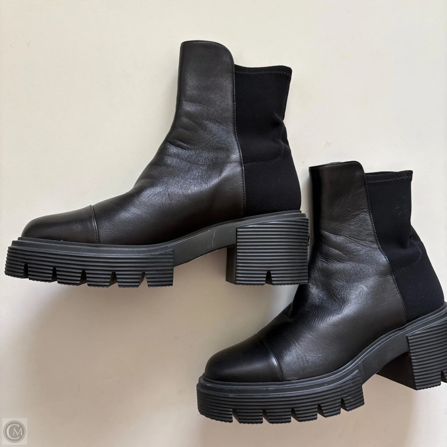 Boots Designer By Stuart Weitzman In Black, Size: 8