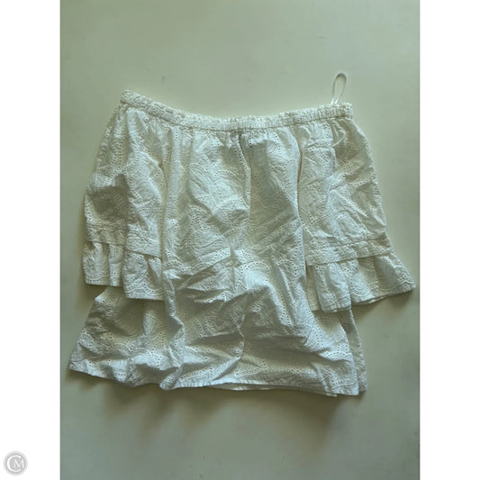 Top Short Sleeve By Crown And Ivy In Silver, Size: S