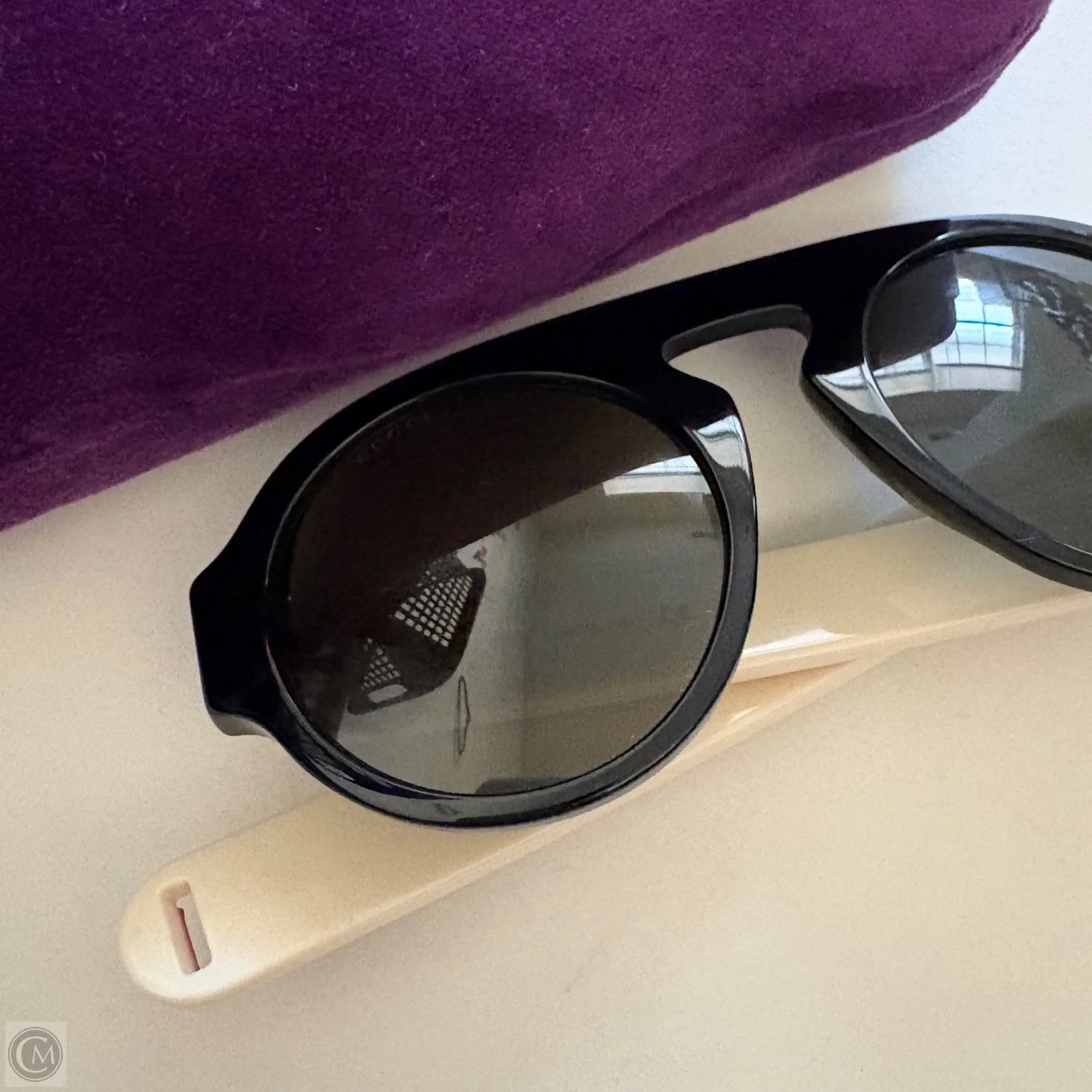 Sunglass Case Luxury Designer By Gucci, Size: Medium