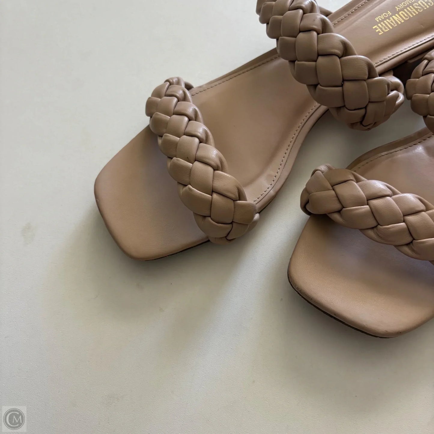 Sandals Flats By Cushionaire In Tan, Size: 9.5