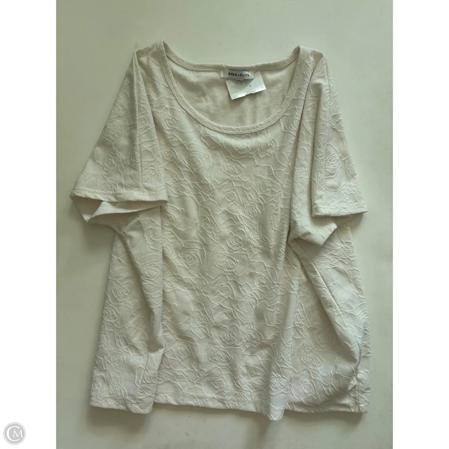 Top Short Sleeve By Rose And Olive In Cream, Size: Xl
