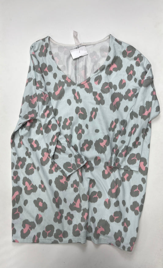 Sweater By Honeyme  Size: L