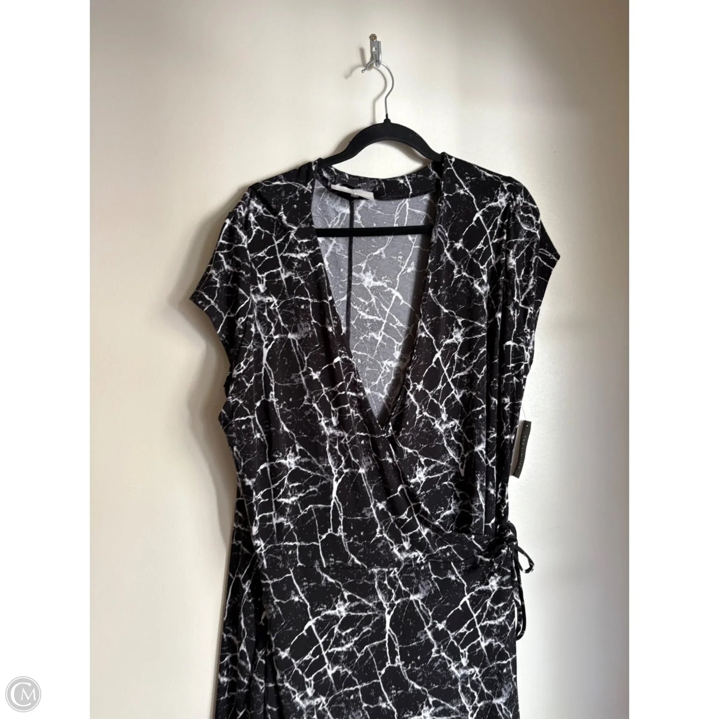 Dress Casual Midi By Limited In Black, Size: 1x