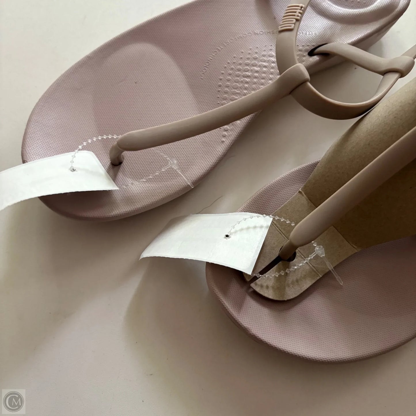 Sandals Flats By Fitflop In Pink, Size: 8