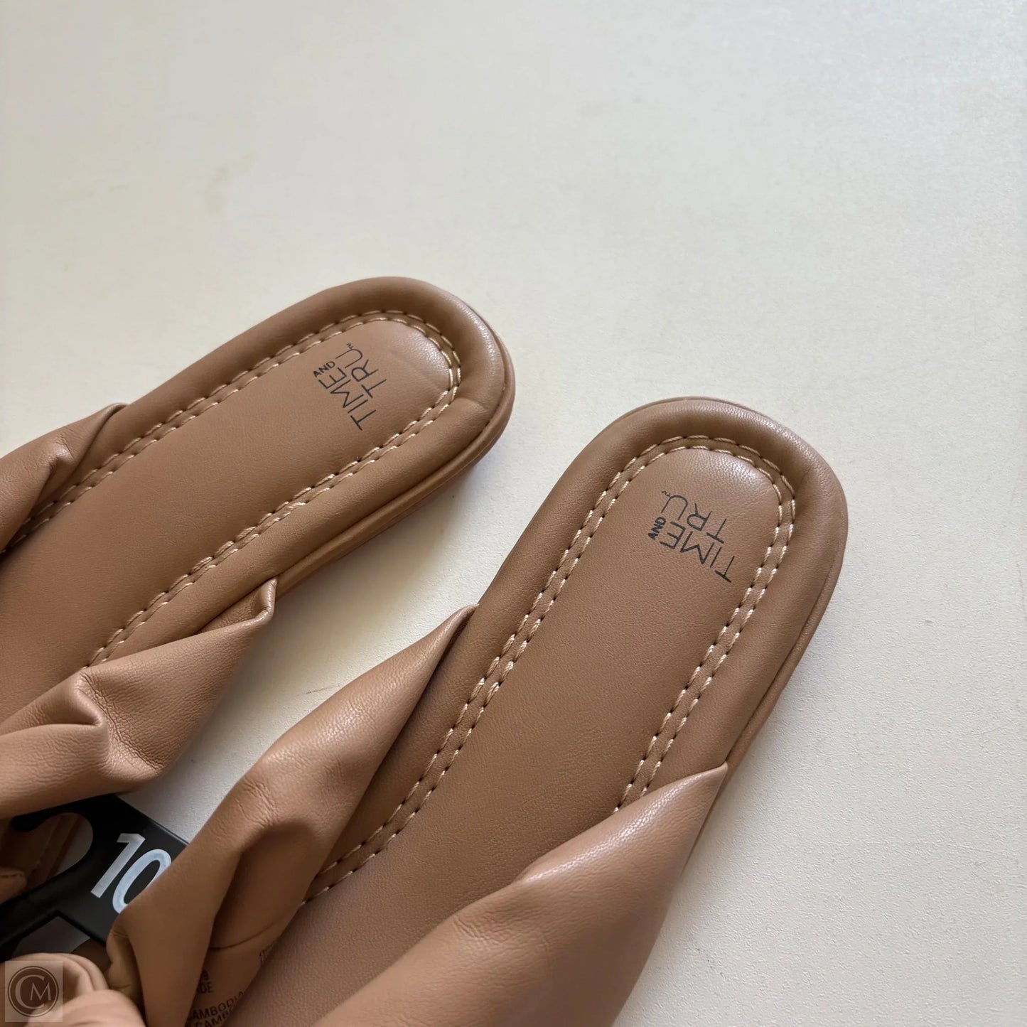 Sandals Flip Flops By Time And Tru In Tan, Size: 10