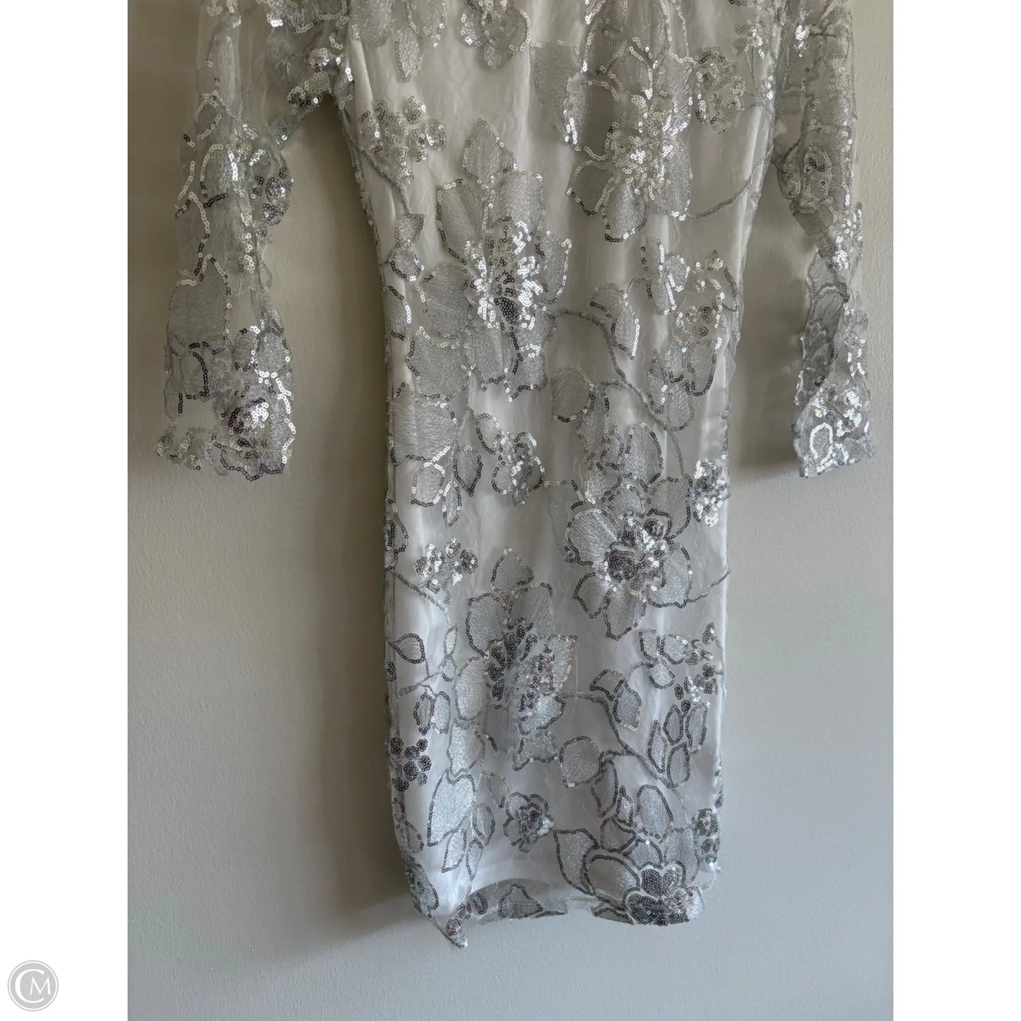 Dress Party Short By CRYSTAL DOLL In Silver & White, Size: M