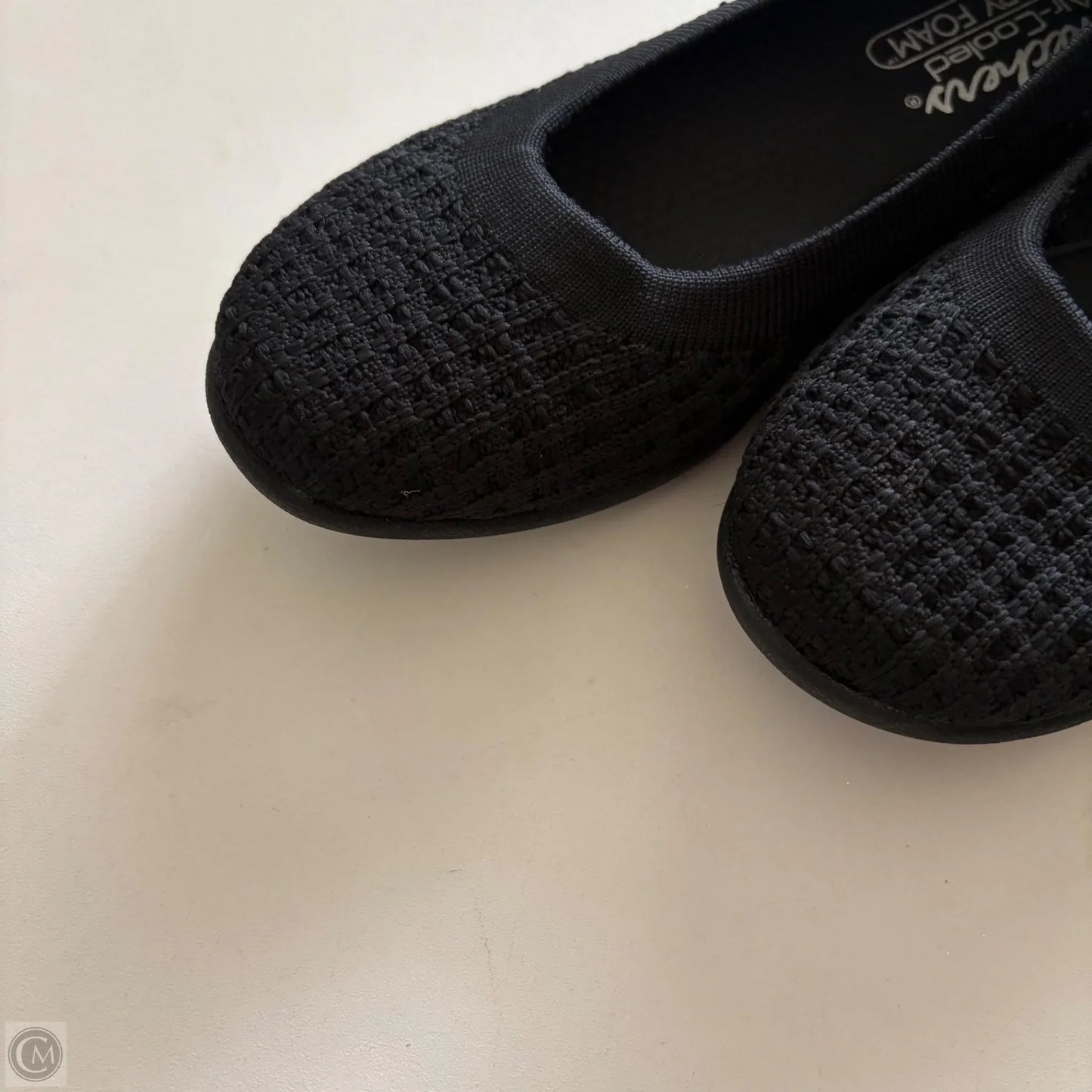 Shoes Flats By Skechers In Black, Size: 5.5