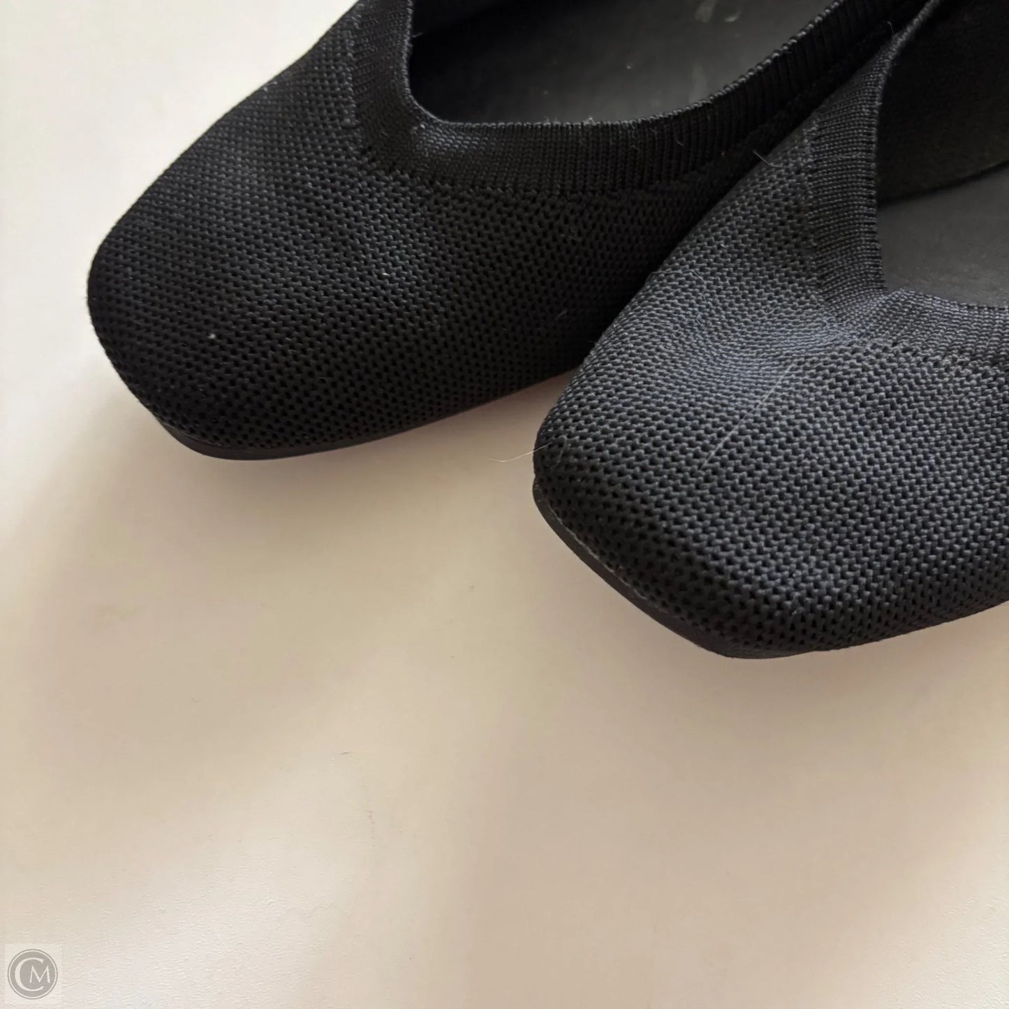 Shoes Flats By Tahari In Black, Size: 10