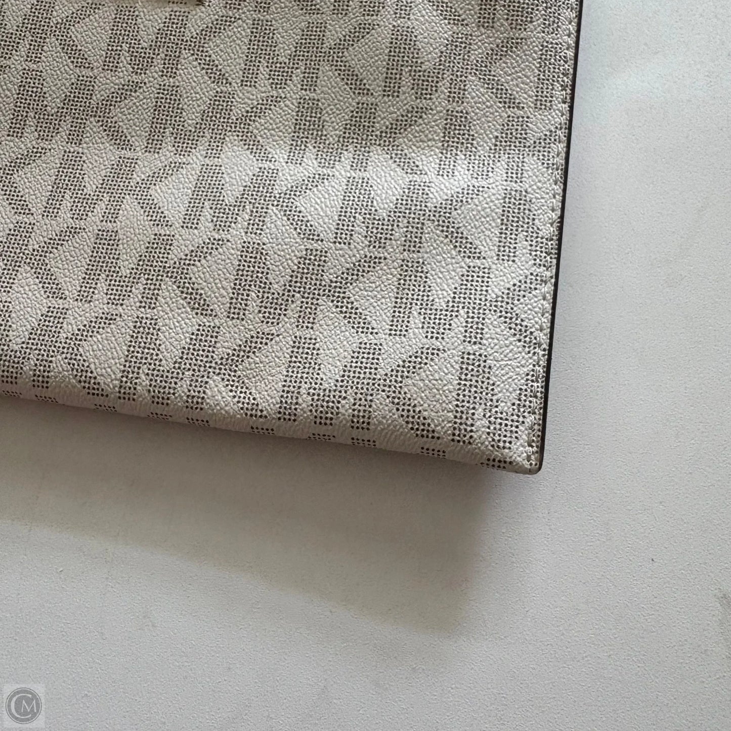 Wristlet Designer By Michael Kors, Size: Large