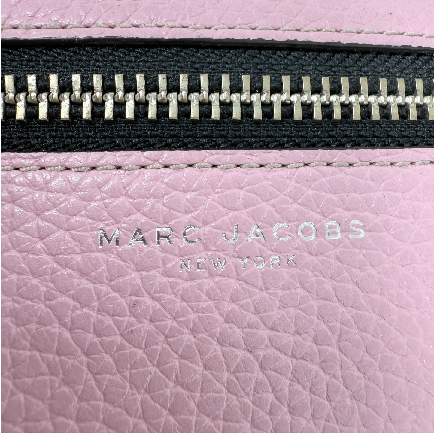 Gotham City Continental Wallet Luxury Designer By Marc Jacobs, Size: Large