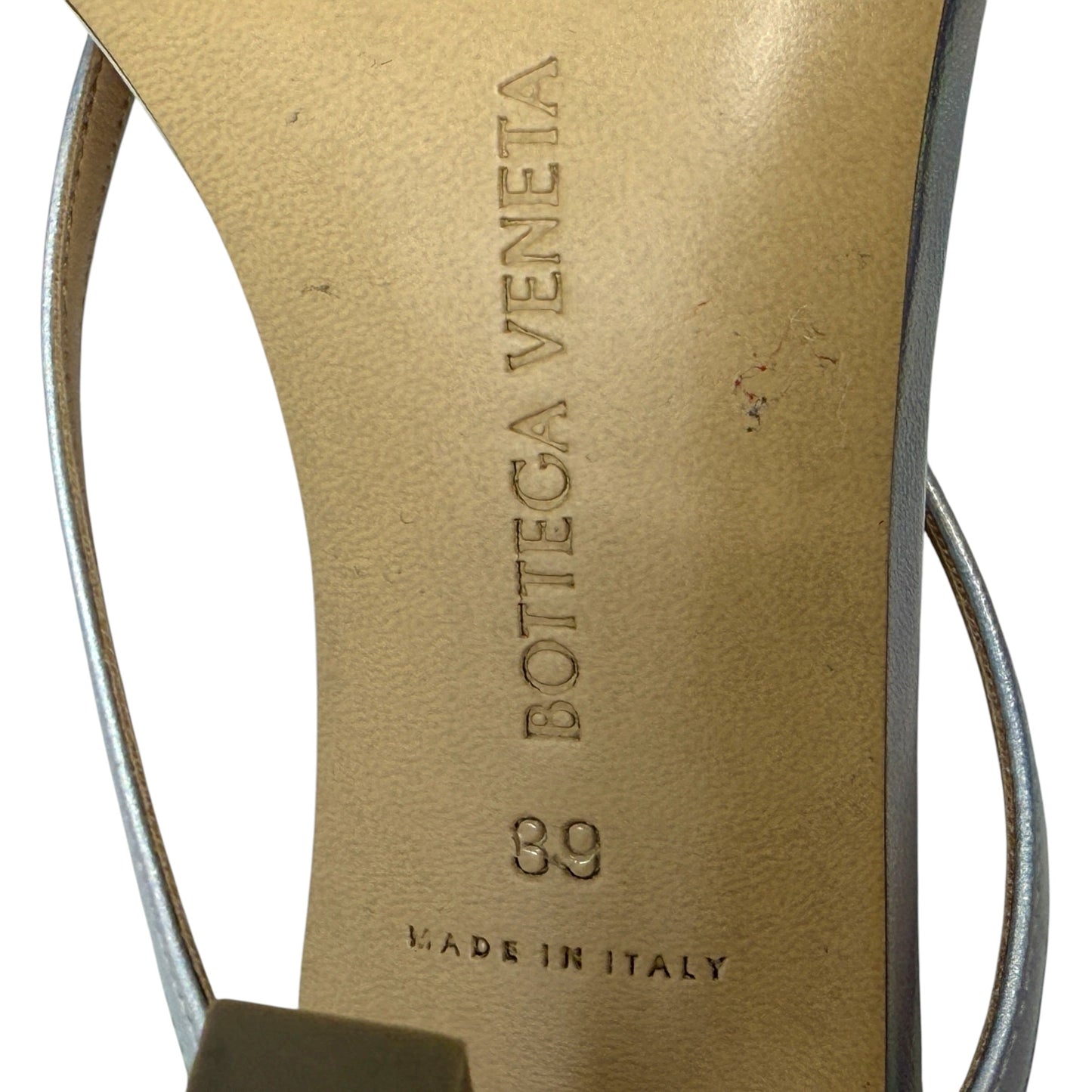 Stretch Iridescent Leather Sandals Luxury Designer By Bottega Veneta In Silver, Size: 9 (IT 39)