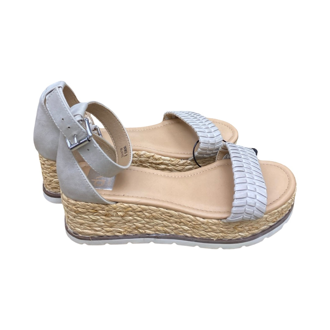 Sandals Heels Platform By Dolce Vita In Taupe, Size:9