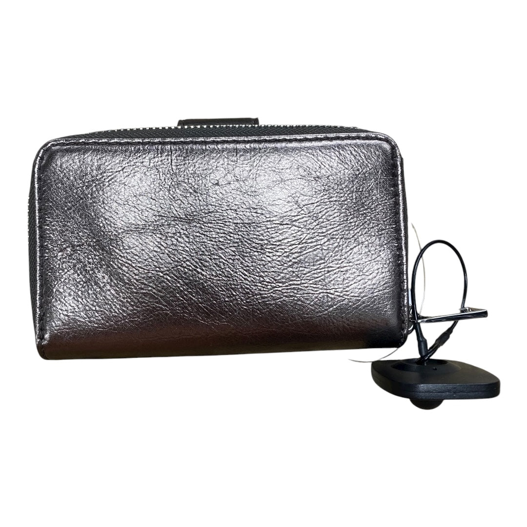 Wallet Leather By Fossil In Silver, Size:Medium