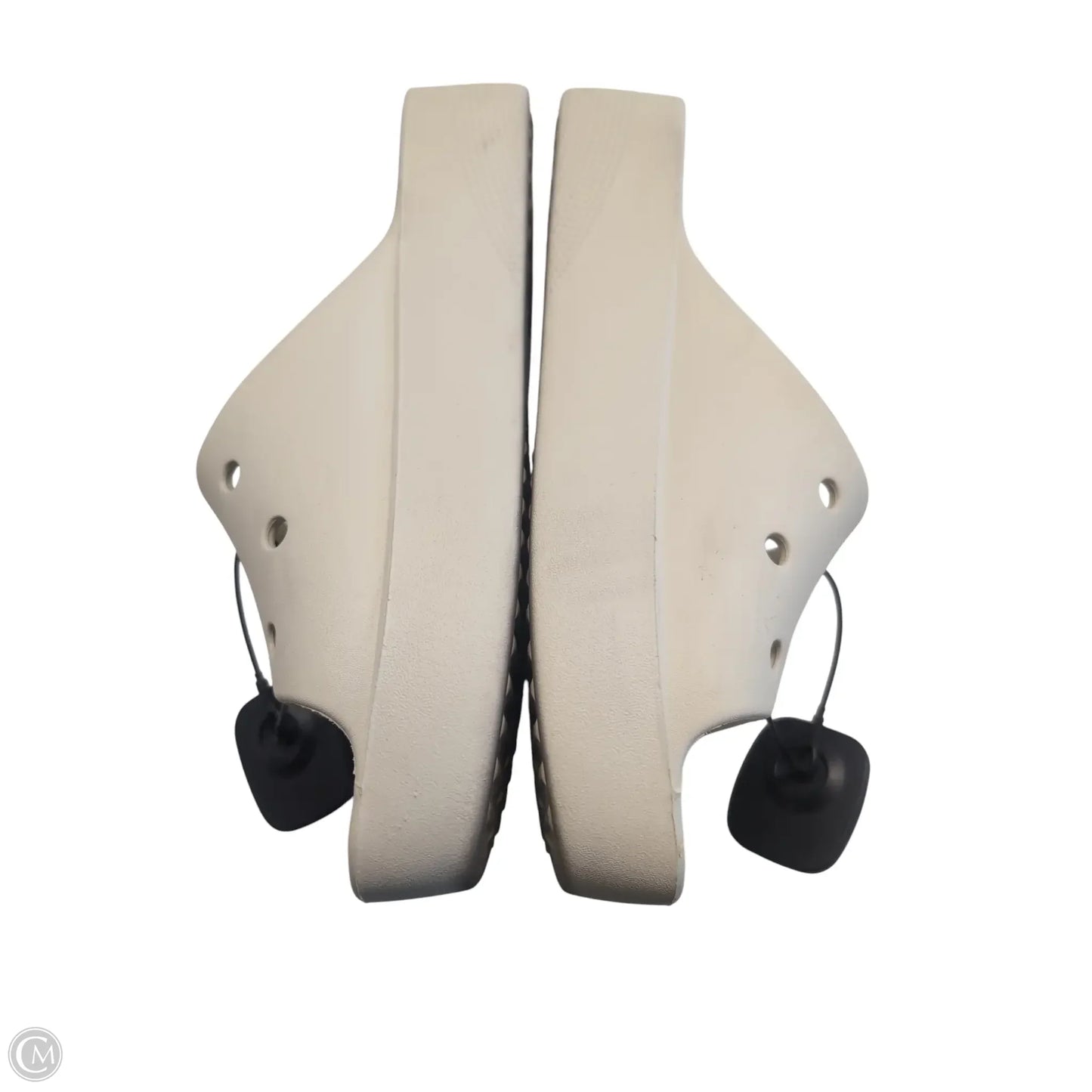 Sandals Flats By Crocs In Cream, Size: 10