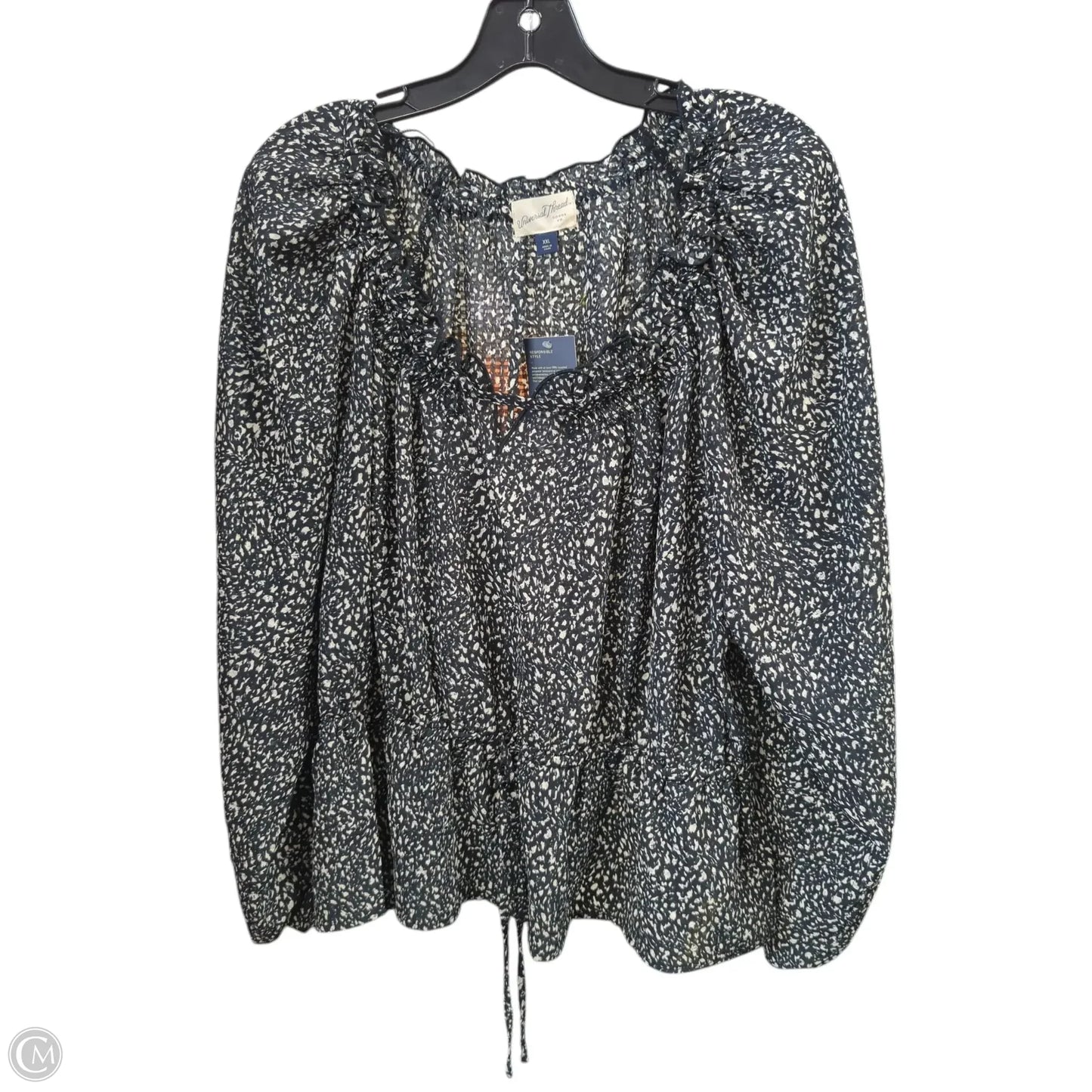 Top Long Sleeve By Universal Thread In Black & White, Size: 2x