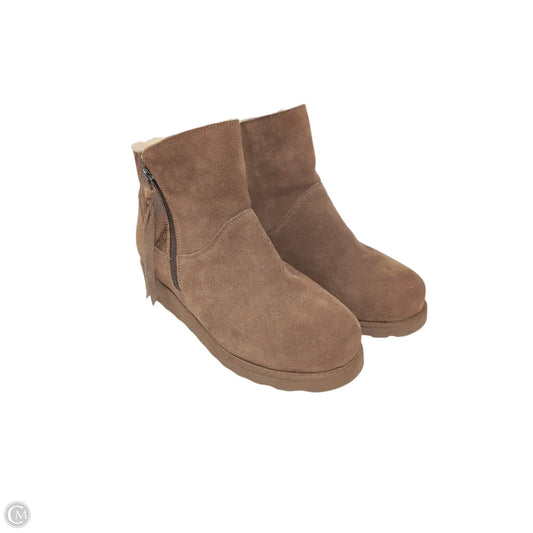 Boots Ankle Flats By Bearpaw In Brown, Size: 9