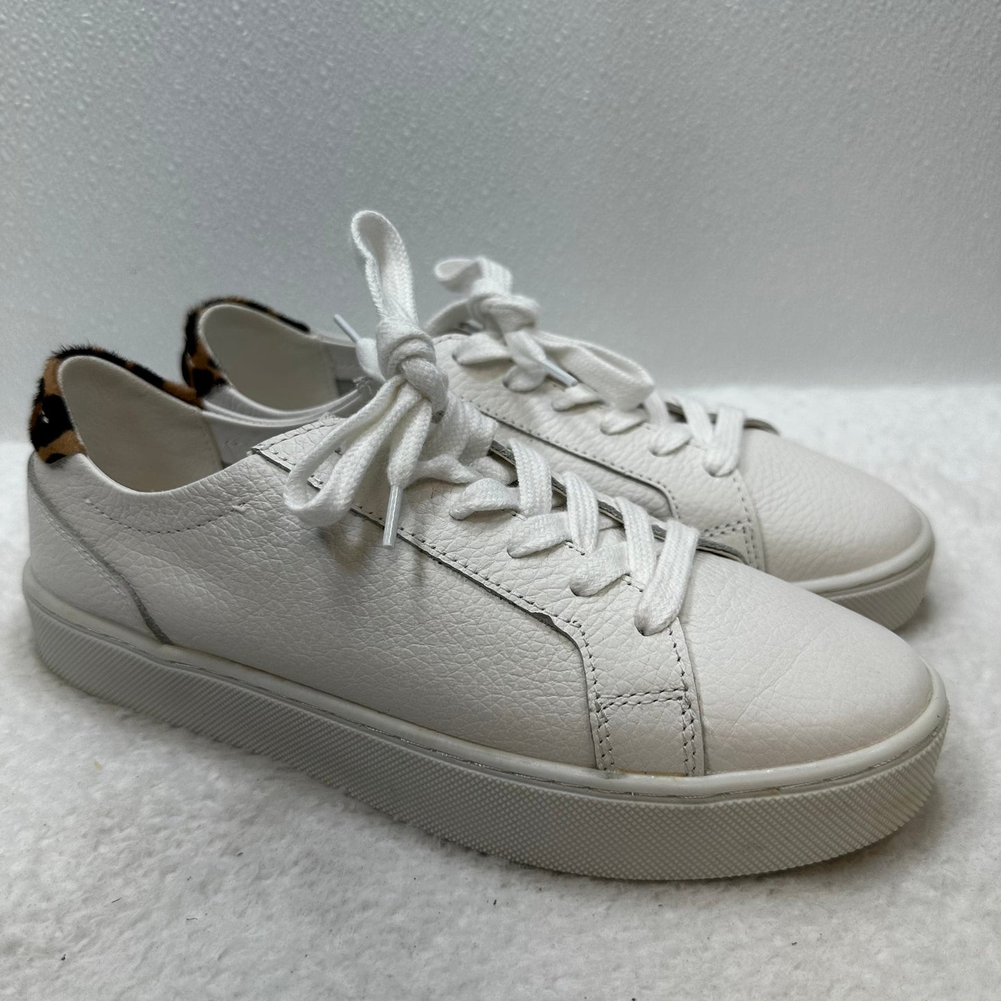 White Shoes Flats Boat Zara, Size 7.5