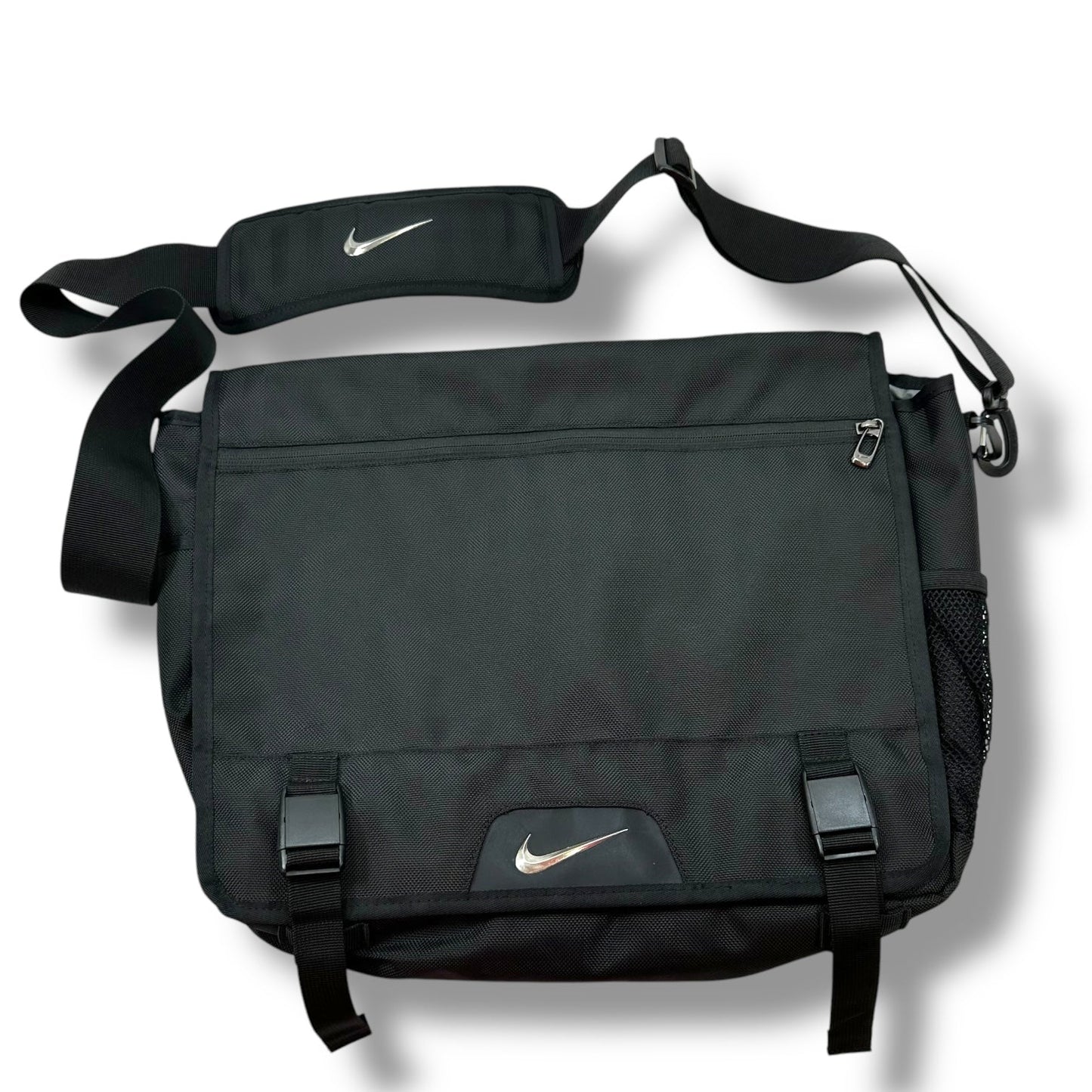 Messenger Bag By Nike Apparel, Size: Large